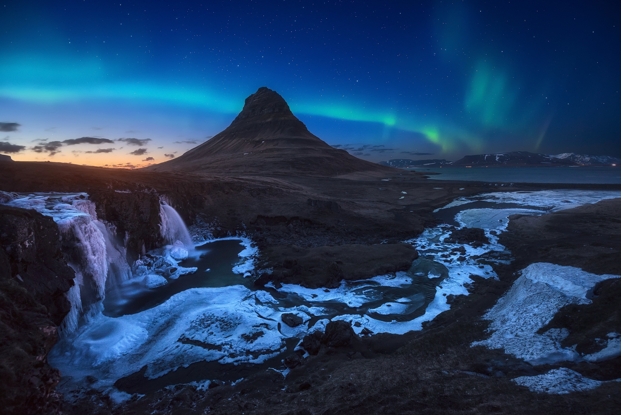 Kirkjufell magnificence, Beautiful HD wallpaper, Captivating background image, Natural wonder, 2050x1370 HD Desktop