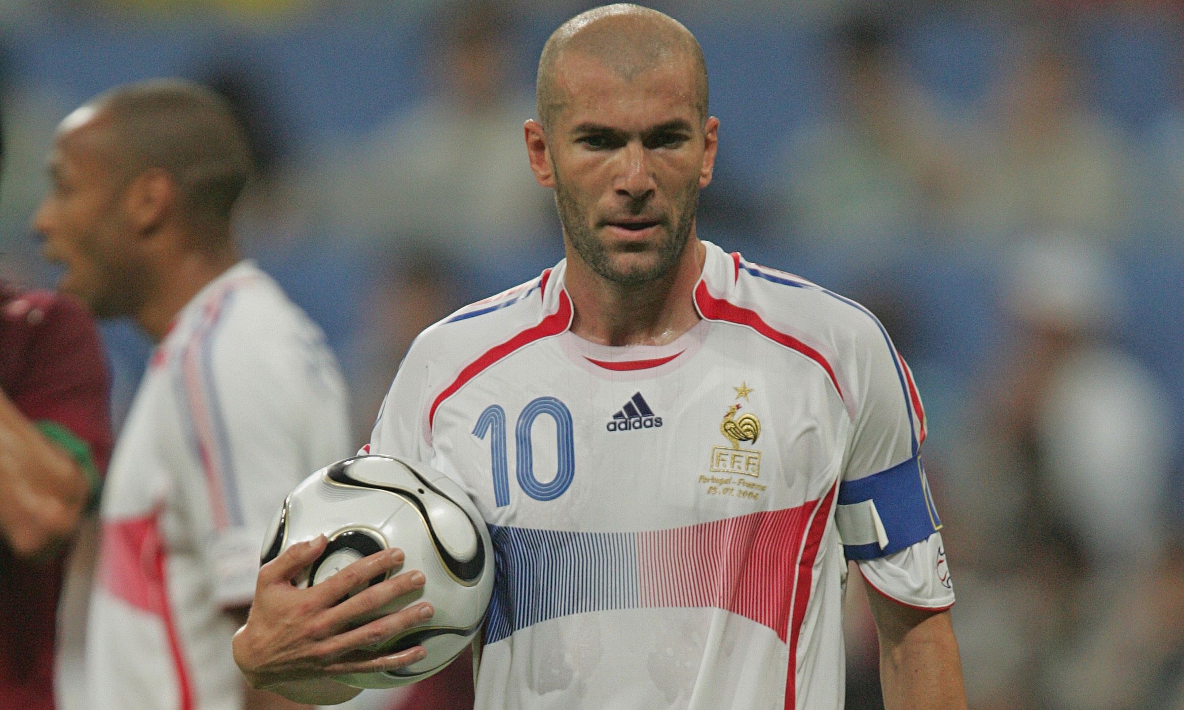 Zinedine Zidane, Adidas Teamgeist match ball, Thierry Henry, HD Desktop wallpaper