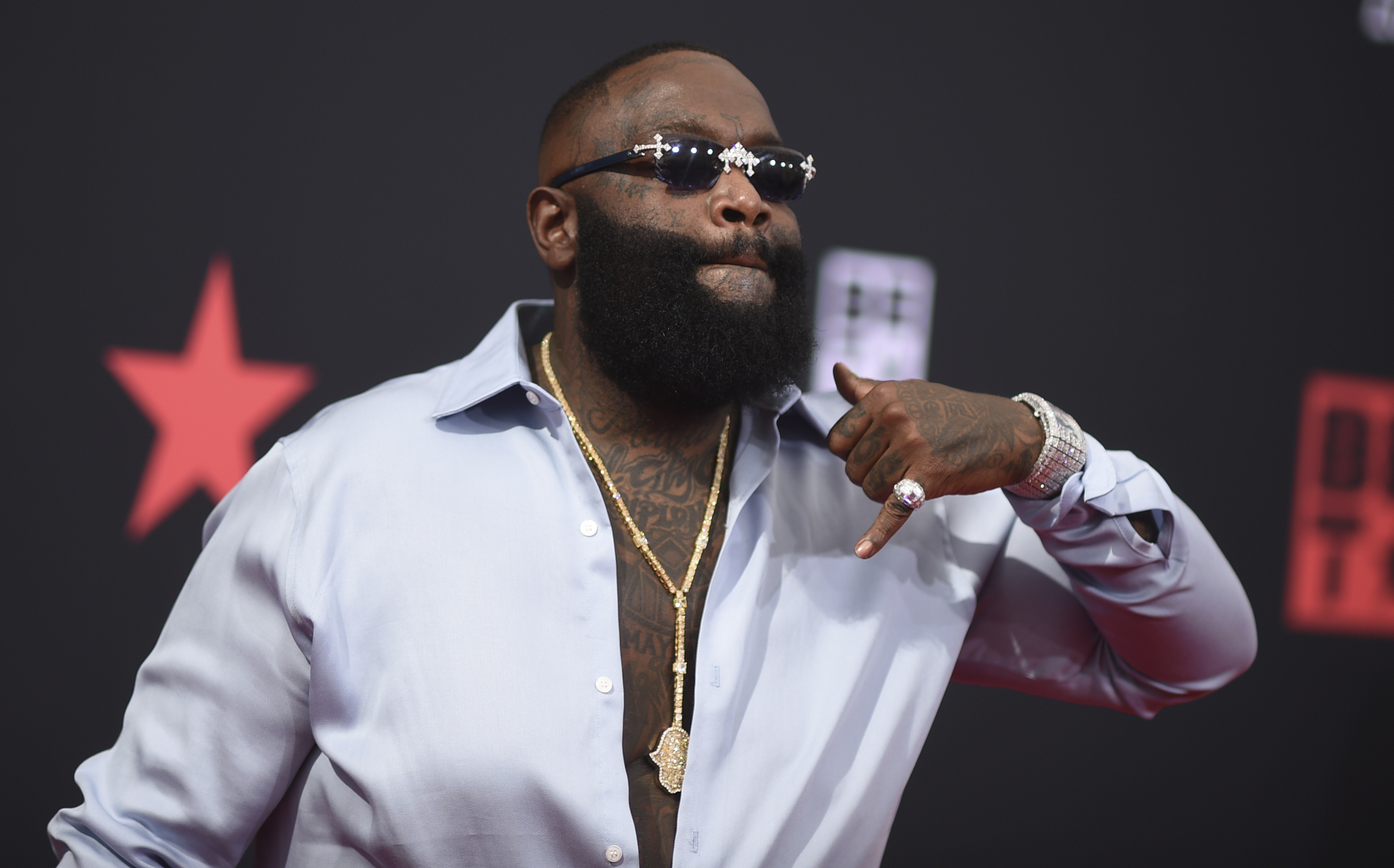 Rick Ross's Wingstop stores, Mississippi fine, Family-run businesses, Wingstop franchise, 3000x1870 HD Desktop