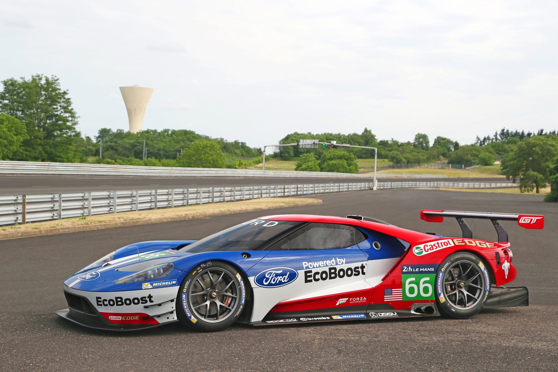 Ford GT, Le Mans racecar, Iconic performance, Winning spirit, 1920x1280 HD Desktop