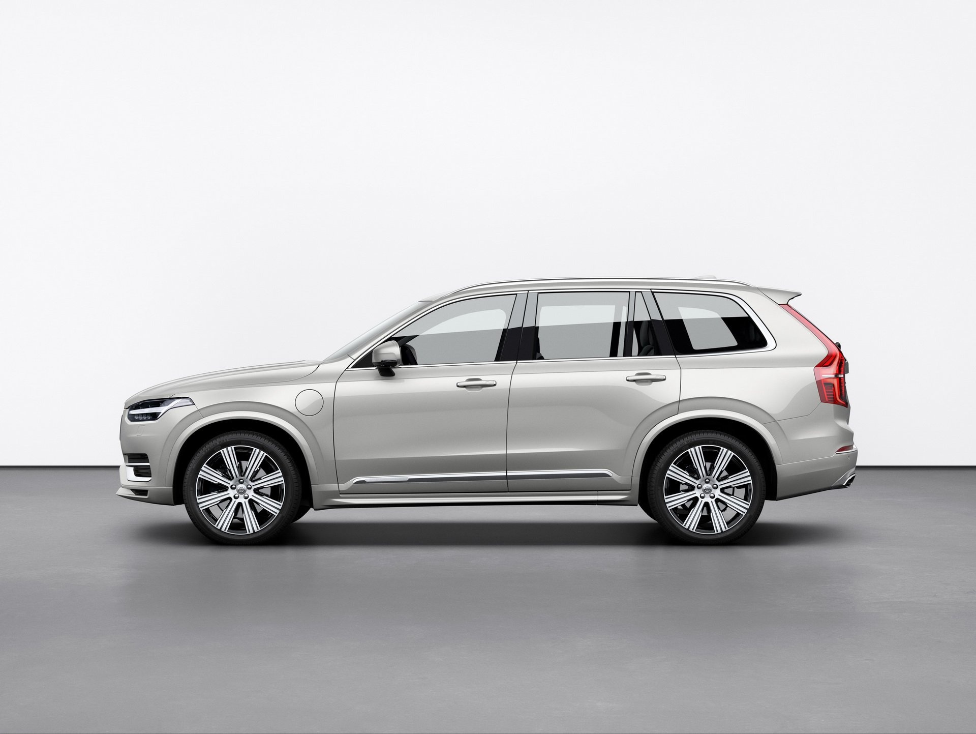 Volvo XC90, Inscription beauty, Hybrid power, Elegant and efficient, 1920x1450 HD Desktop