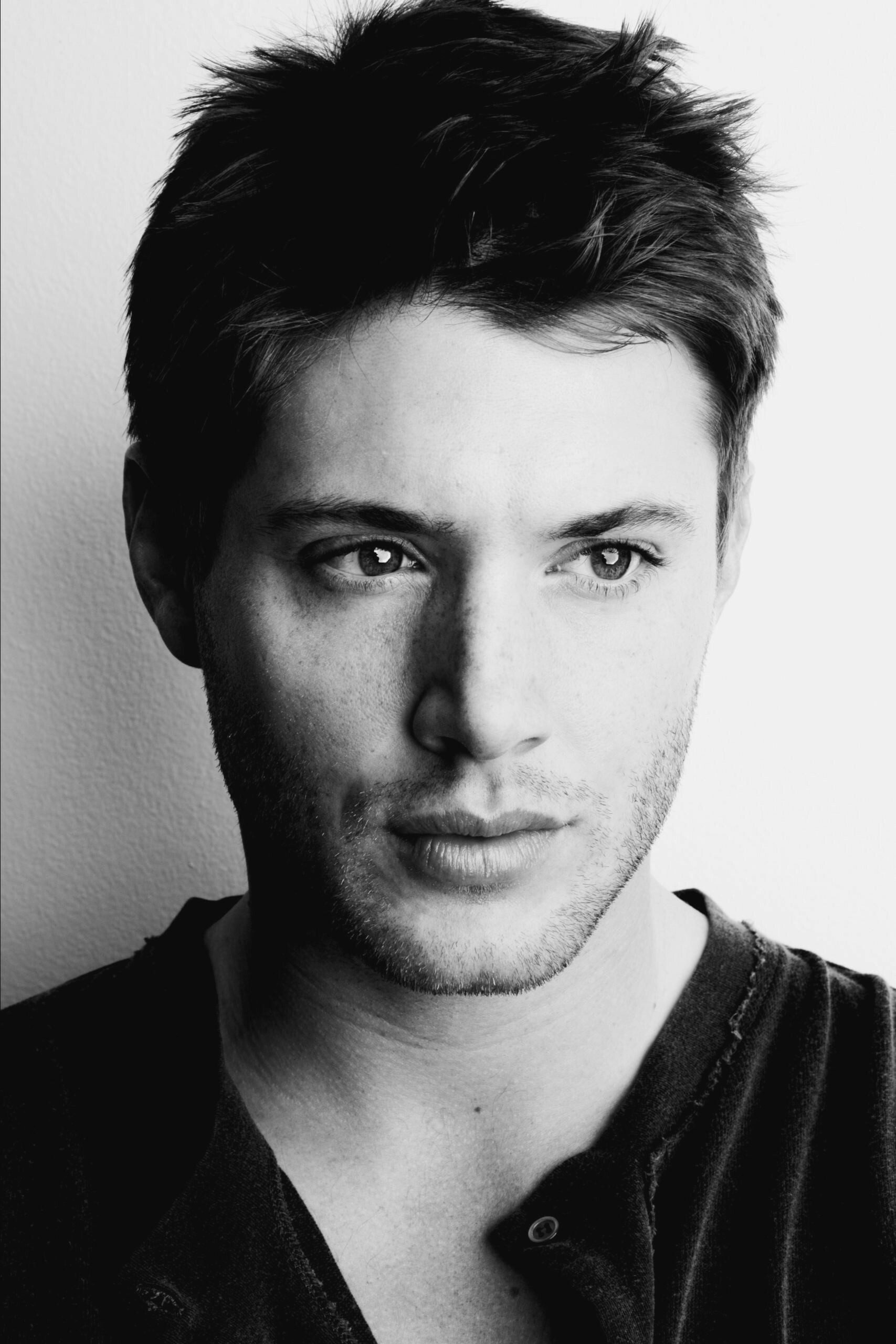 Jensen Ackles, Wallpaper HD, 1710x2560 HD Phone