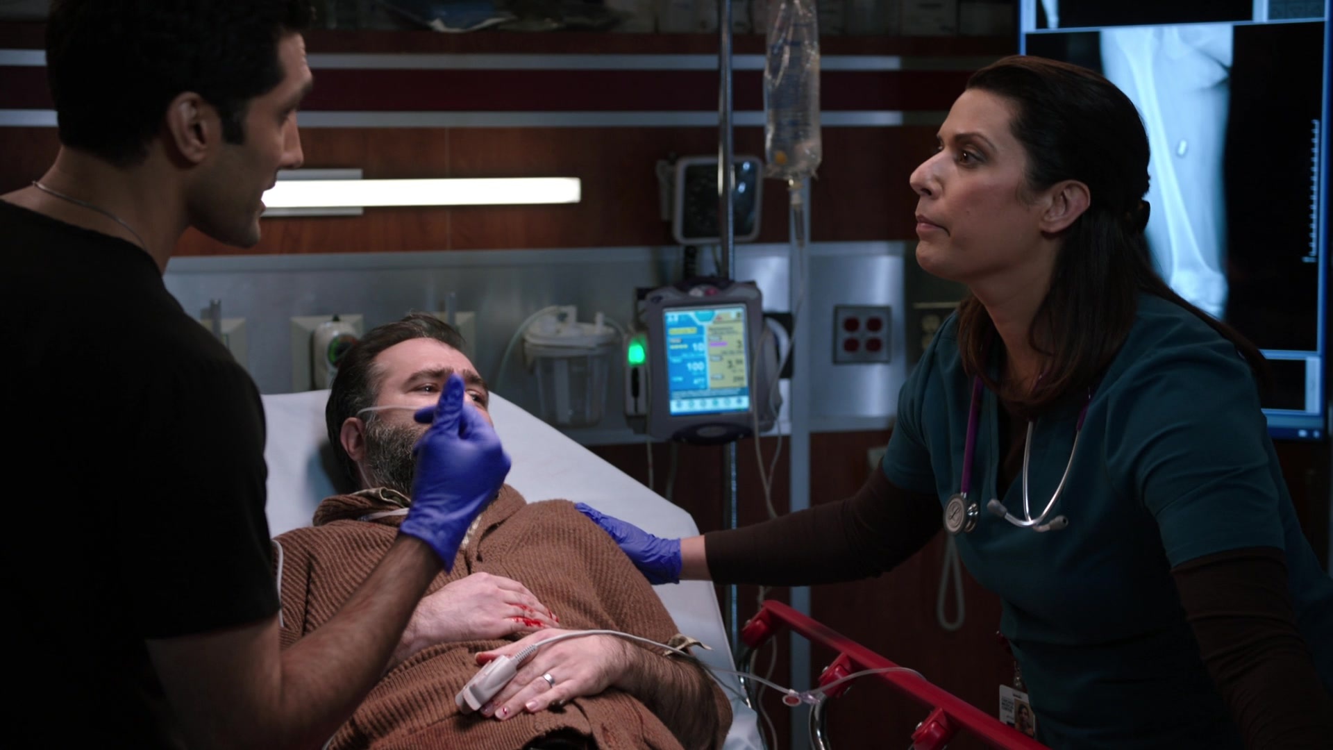 3M Littmann Stethoscopes Used By Doctors In Chicago Med S06E10 1920x1080