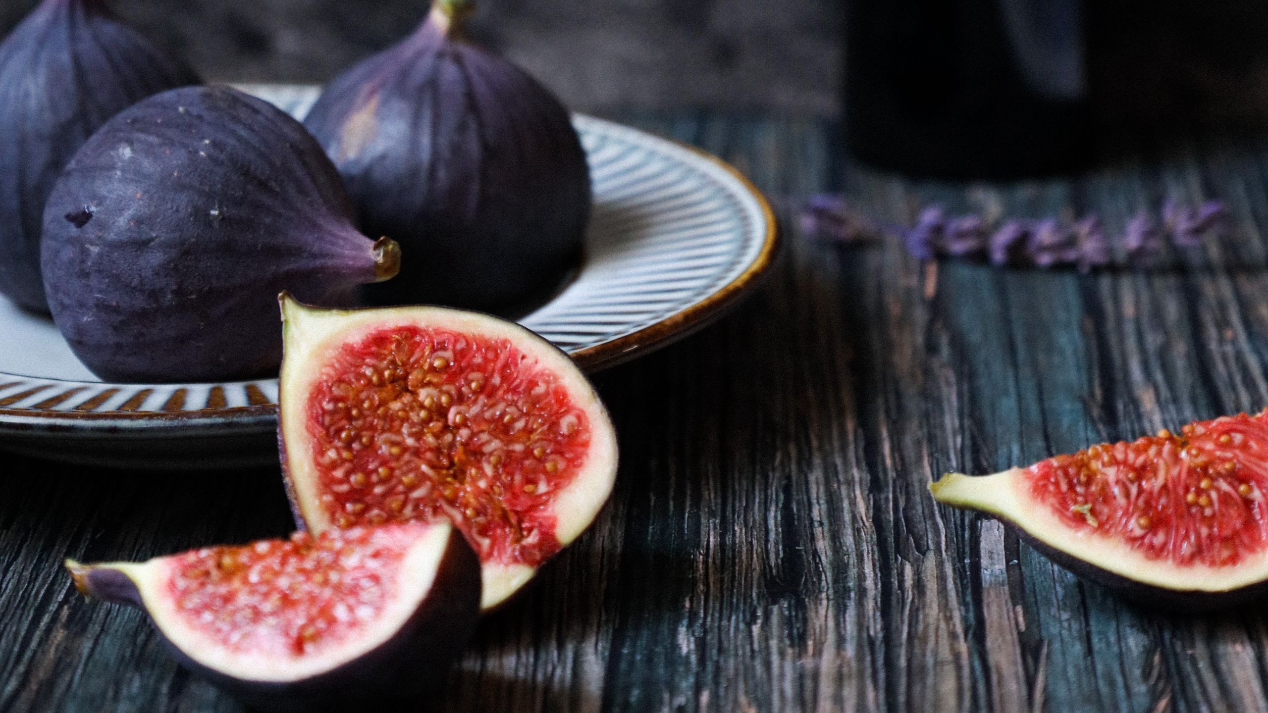 Popular fig wallpapers, Top choices, Stunning backgrounds, Food photography, 2560x1440 HD Desktop