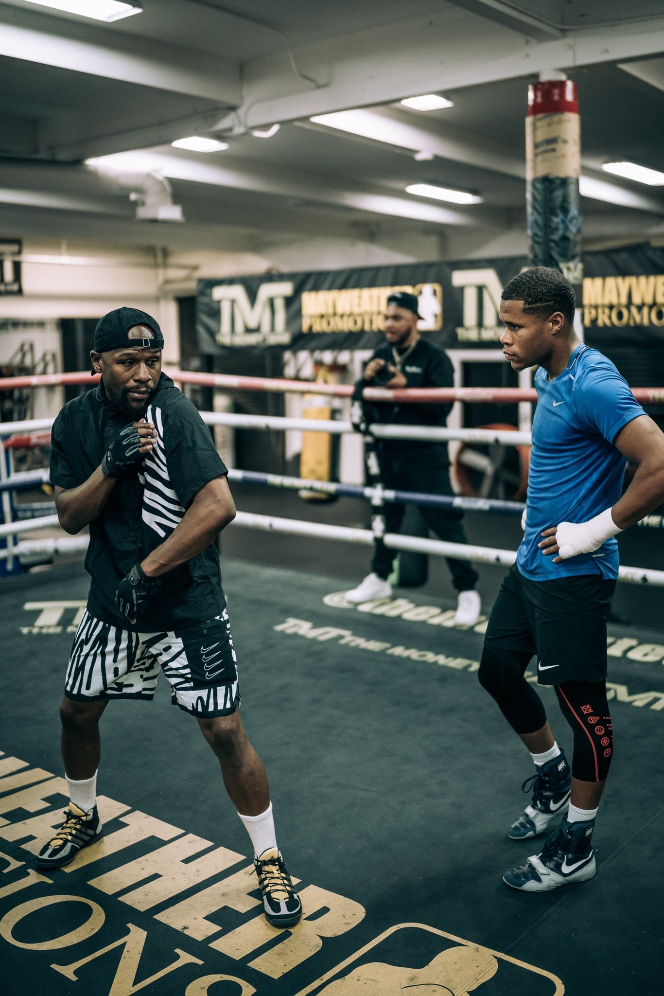 Devin Haney, Sports star, Boxing champion, Wallpapers, 1370x2050 HD Phone