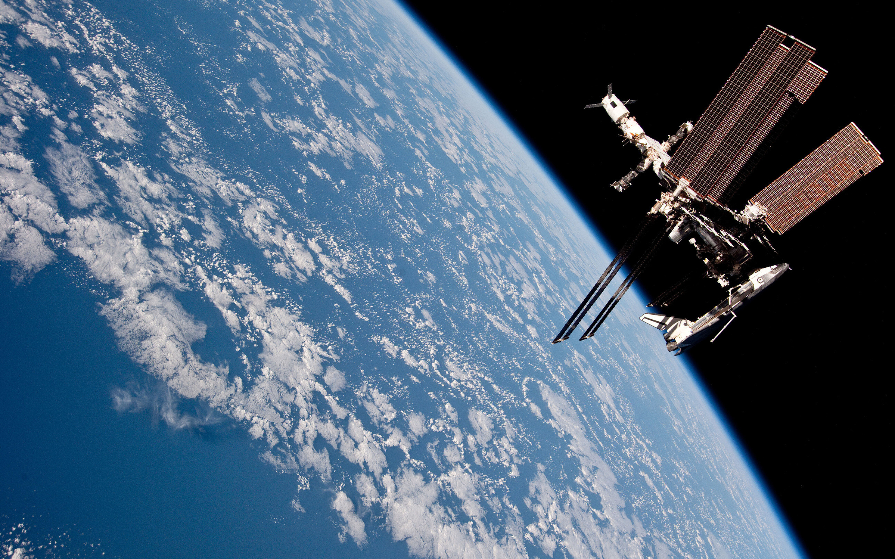 ISS, International space station, Wallpaper in 31822 px, Majestic view, 2880x1800 HD Desktop