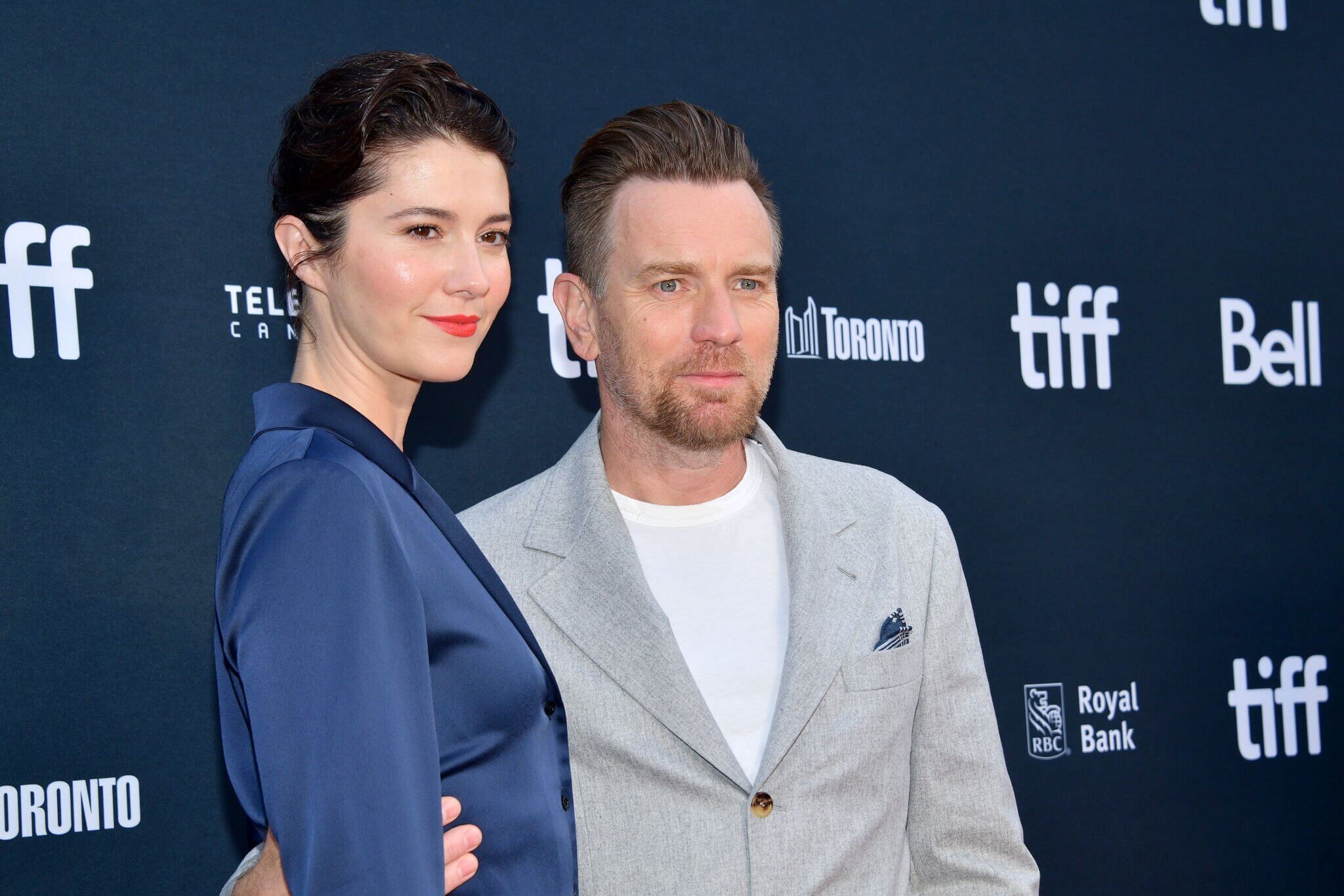 Mary Elizabeth Winstead, Ewan McGregor, Movie stars, Dynamic duo, 2050x1370 HD Desktop