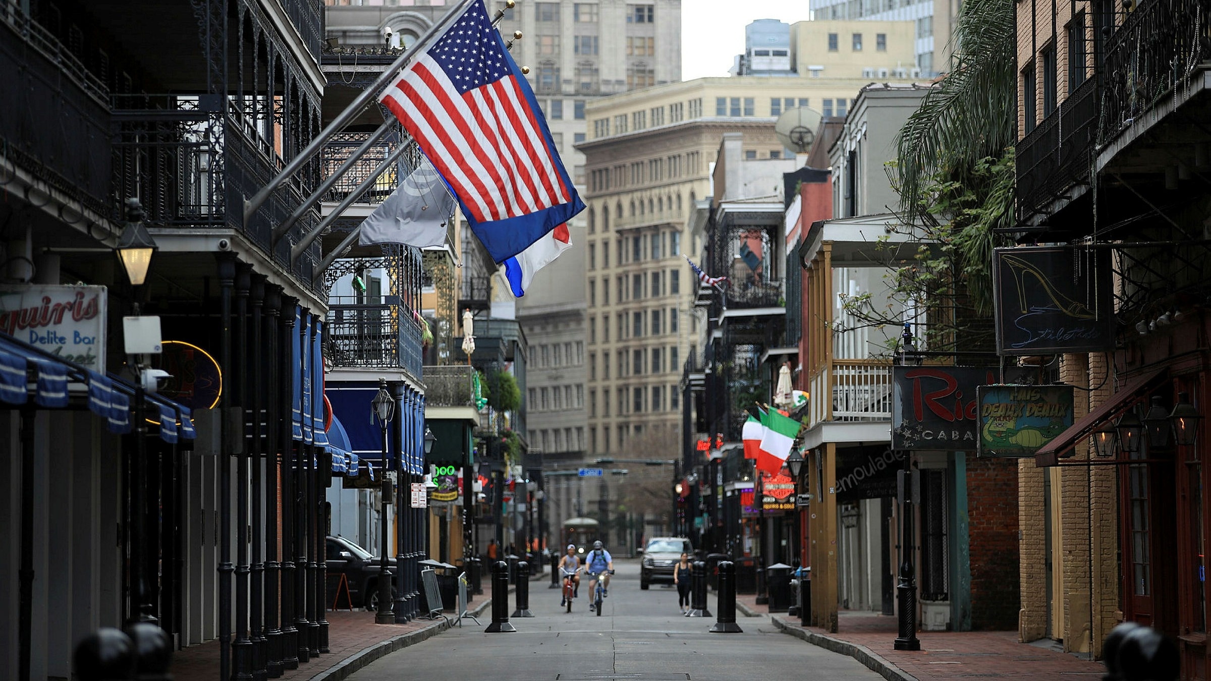 New Orleans travels, Fifteen years after Katrina, Battling coronavirus, Financial Times, 2400x1350 HD Desktop