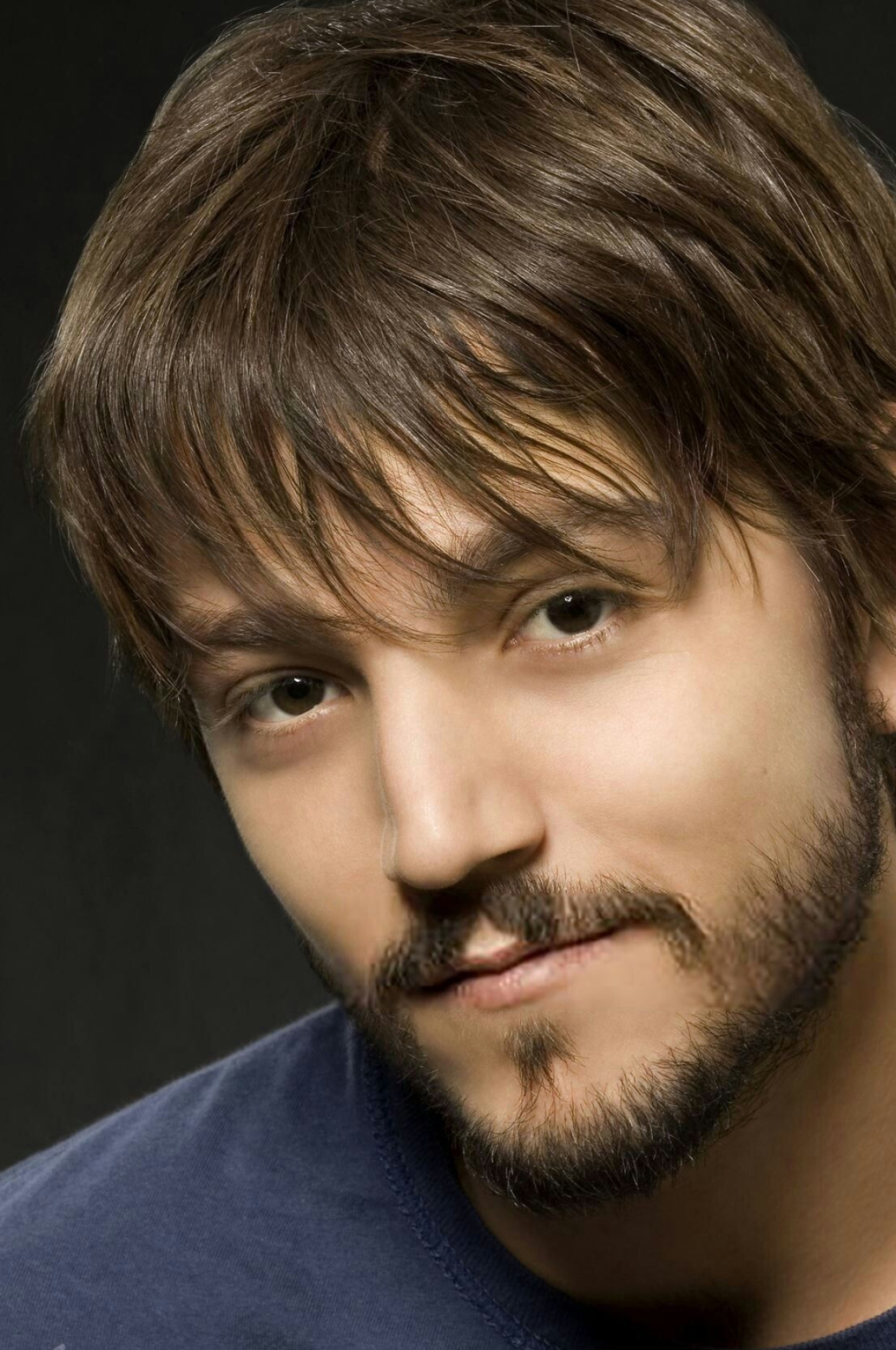 Diego Luna, Handsome prince, Charming, 1360x2050 HD Phone