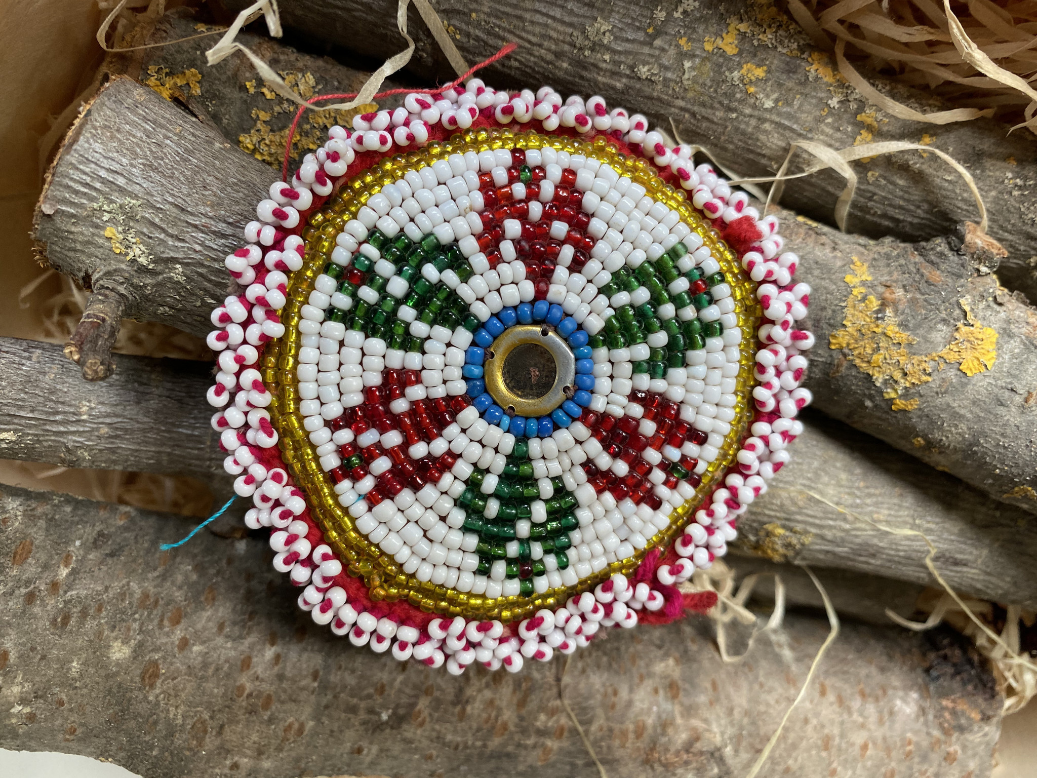 Tribal medallion, Beadwork Wallpaper, 2050x1540 HD Desktop