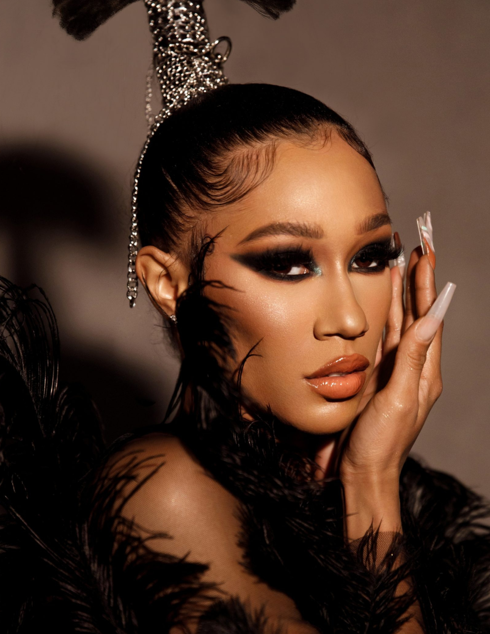 BIA rapper, Mod magazine cover girl, 1980x2560 HD Phone