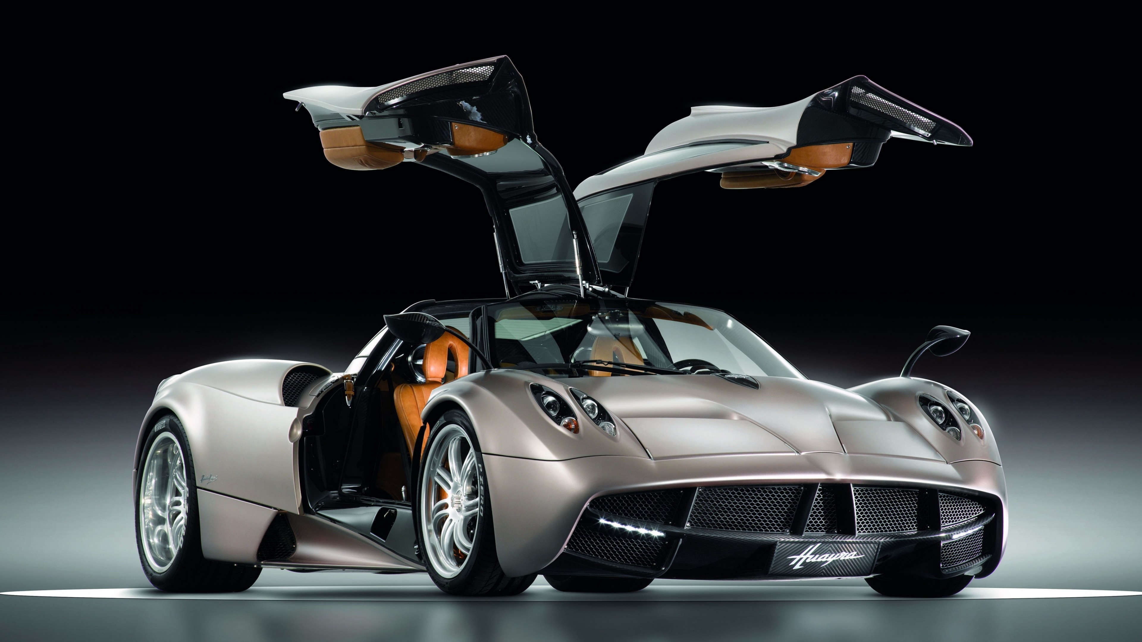 Pagani Huayra, open gull-wing doors, Huayra front plate, 4K Desktop wallpaper