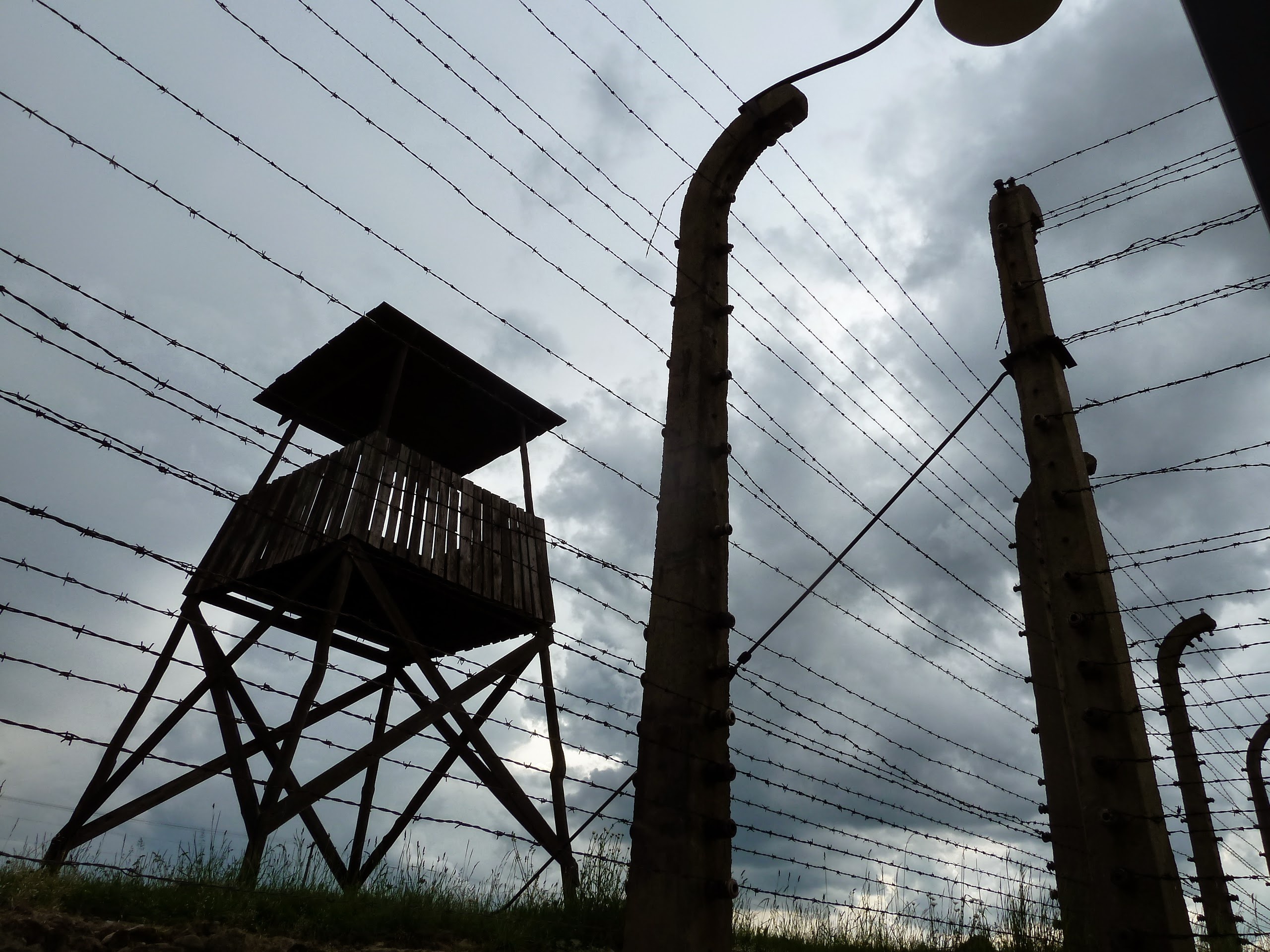 Auschwitz, Last living guards, Pursuit of justice, Uncovering the truth, 2560x1920 HD Desktop