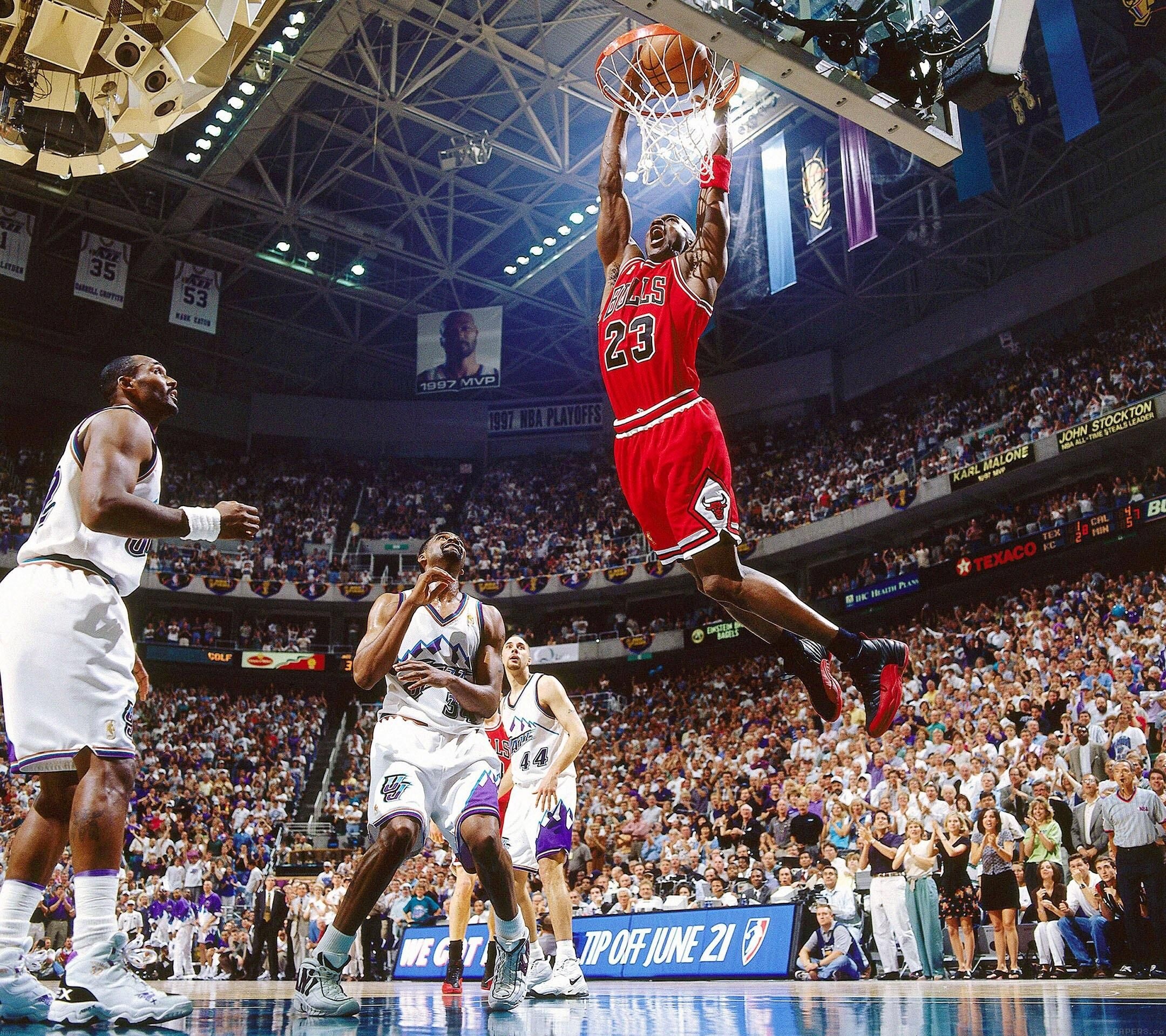 Michael Jordan slam dunk, Air Jordan 12 Flu Game, 1997 NBA Finals, HD Desktop wallpaper