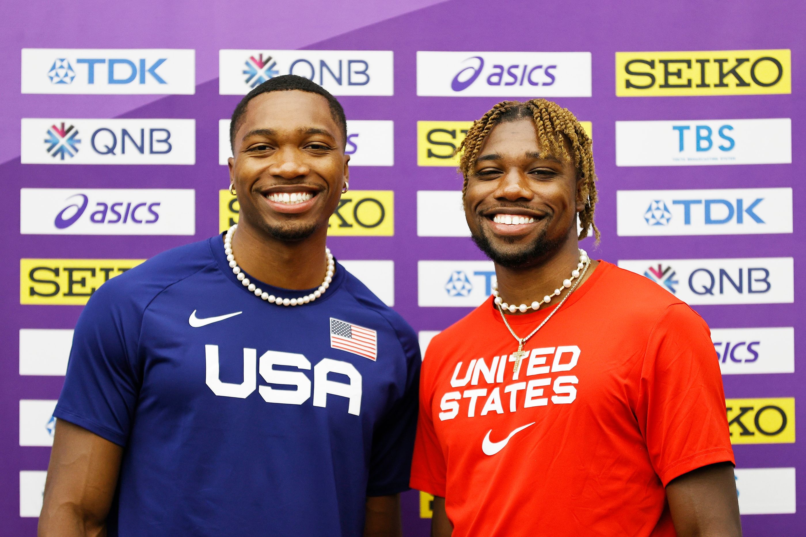 Noah Lyles, Brother by his side, Defend 200m crown, 2800x1870 HD Desktop