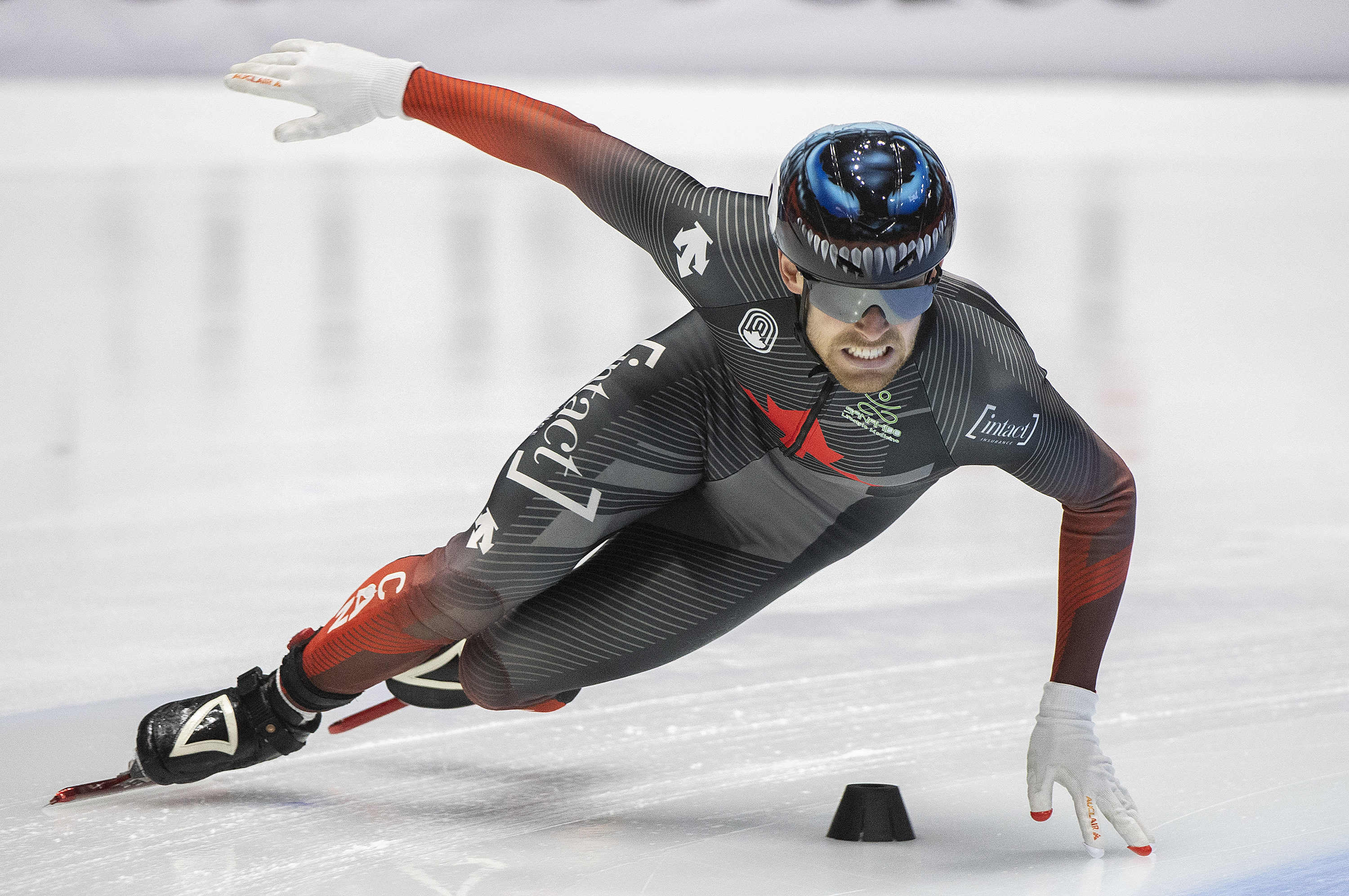 Pascal Dion, Short track world gold, Franois Hamelin, Relay bronze, 3000x2000 HD Desktop