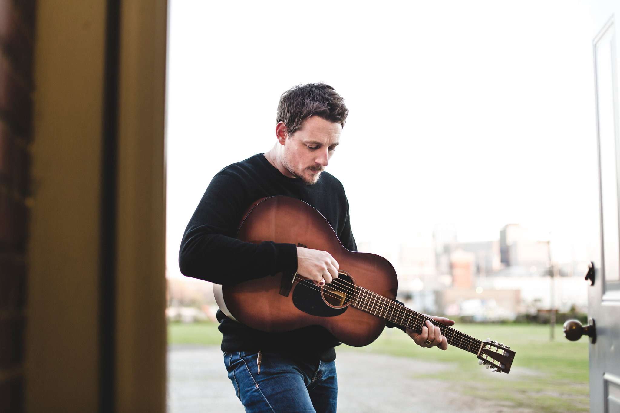 Sturgill Simpson, Grammy nomination surprise, The New York Times feature, Grammy Awards, 2050x1370 HD Desktop