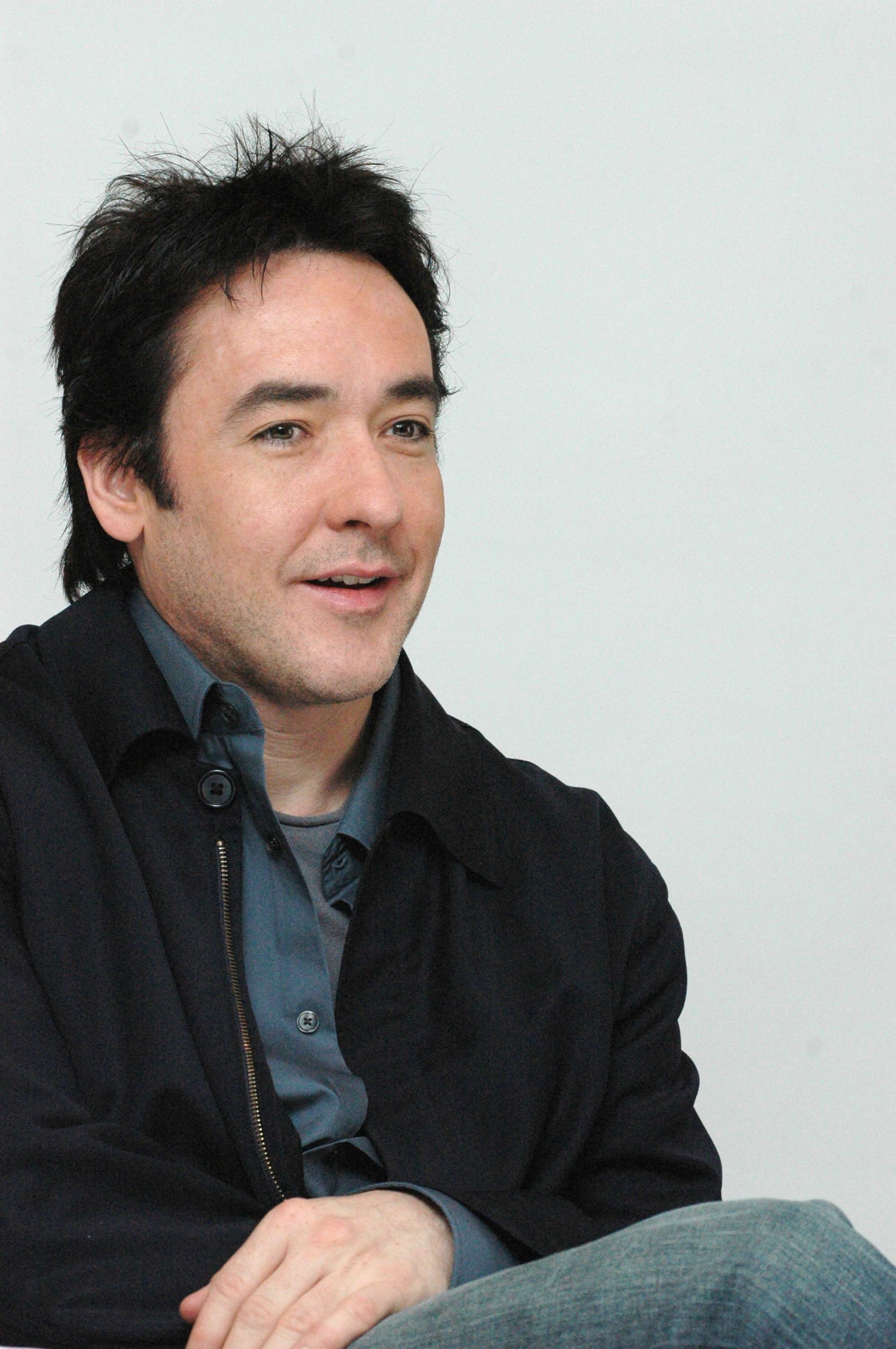 John Cusack, 2005 photo, 42766451 fanpop, John Cusack photo, 2000x3000 HD Phone