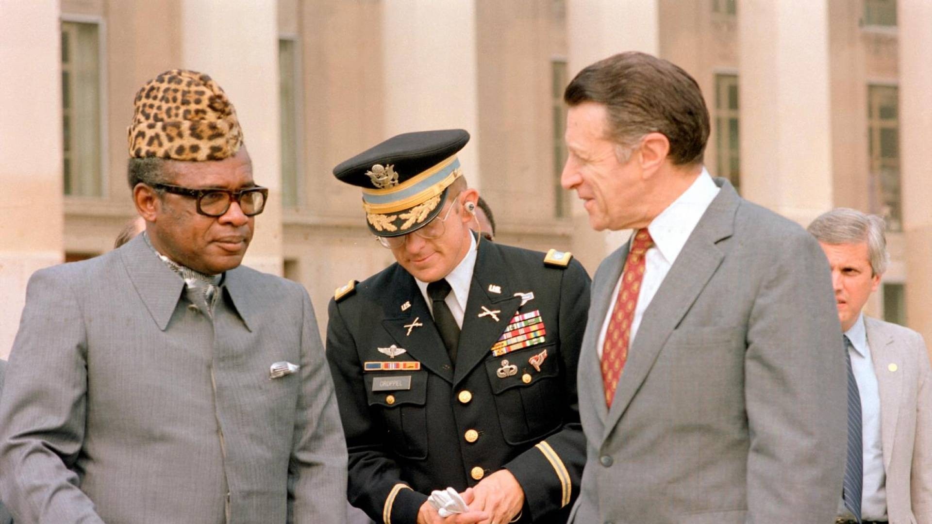 Mobutu Sese Seko, Villa di Savigny, Sold property, Historical significance, 1920x1080 Full HD Desktop