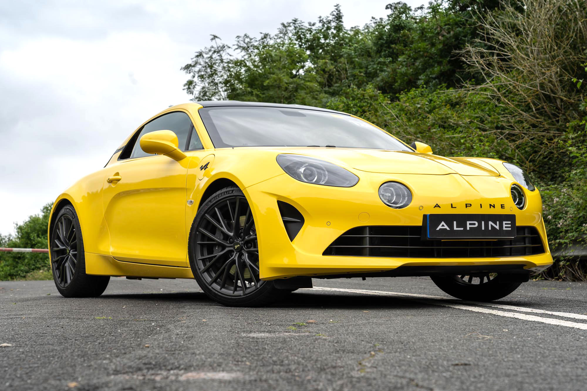 Colour Edition, Alpine A110 Wallpaper, 2000x1340 HD Desktop