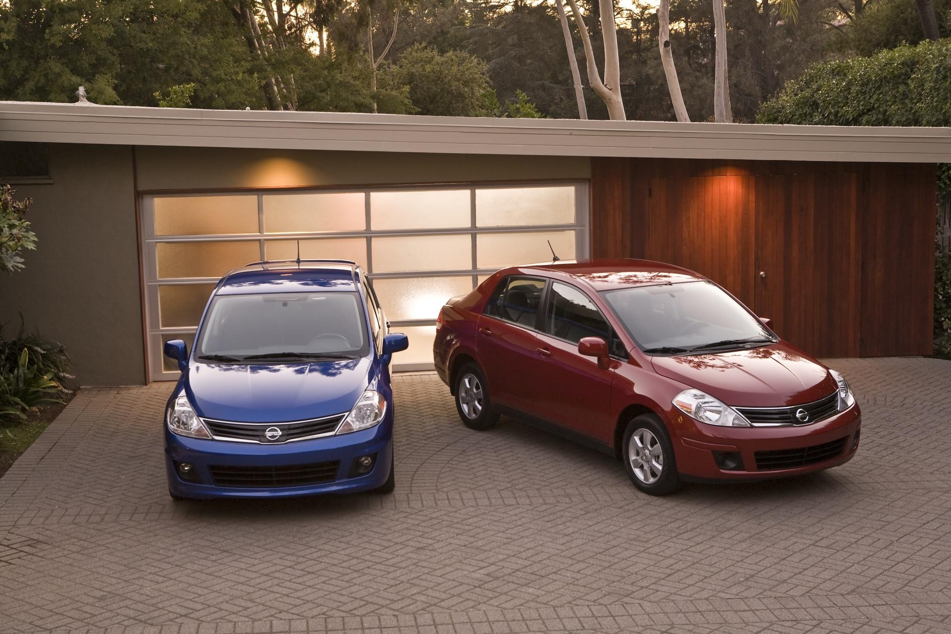 C11 Tiida, Nissan Versa Wallpaper, 1920x1280 HD Desktop