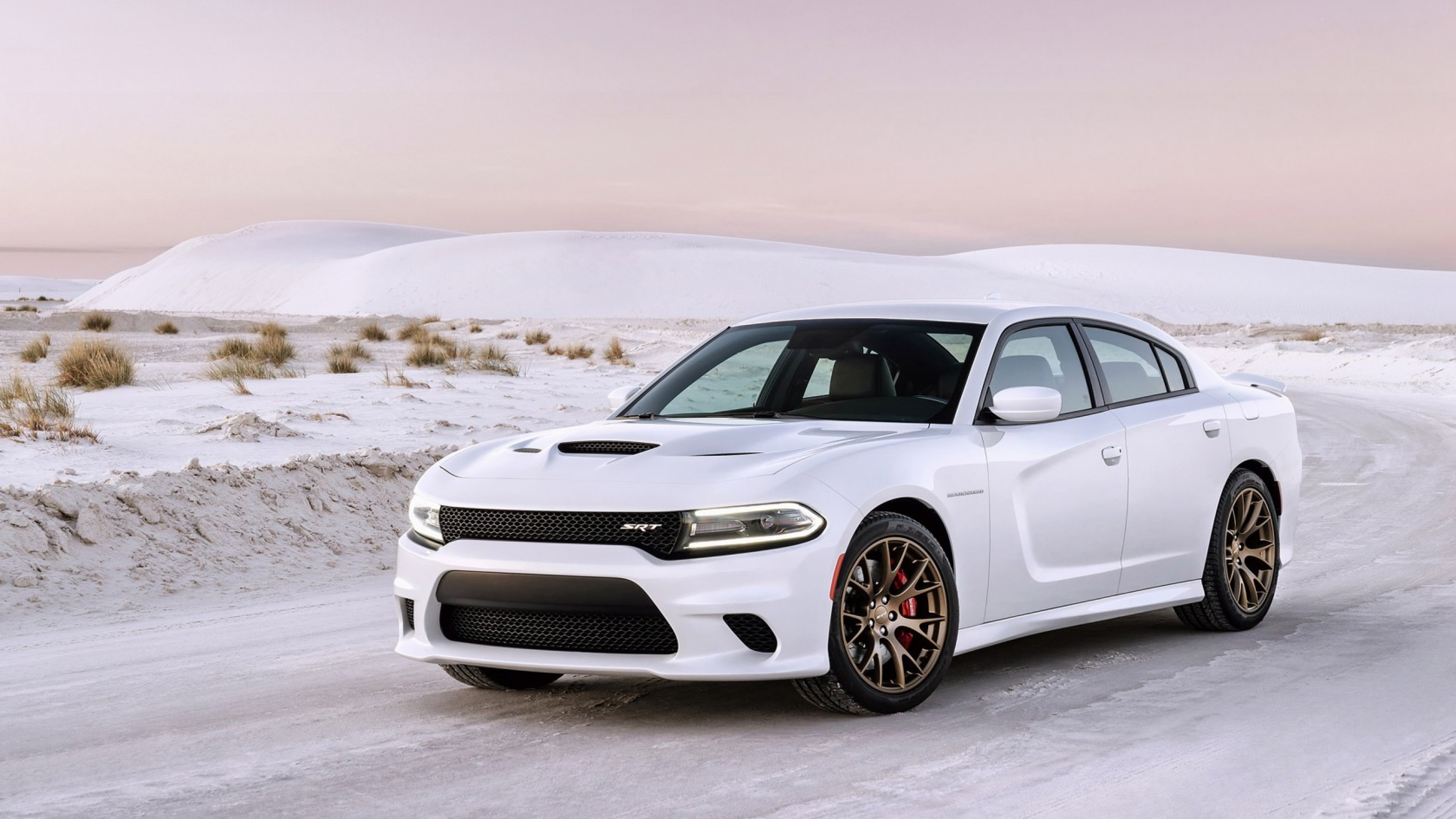 Dodge Charger SRT Hellcat, White Sands National Park, bronze alloy wheels, 4K Desktop wallpaper
