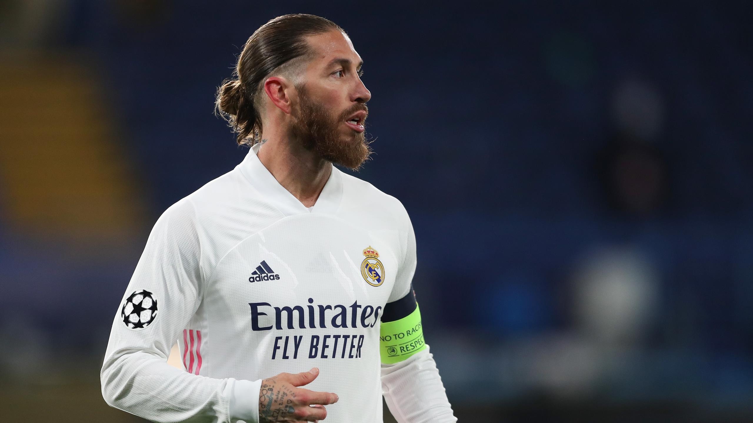 Sergio Ramos, Real Madrid home kit, Emirates FLY BETTER, HD Desktop wallpaper