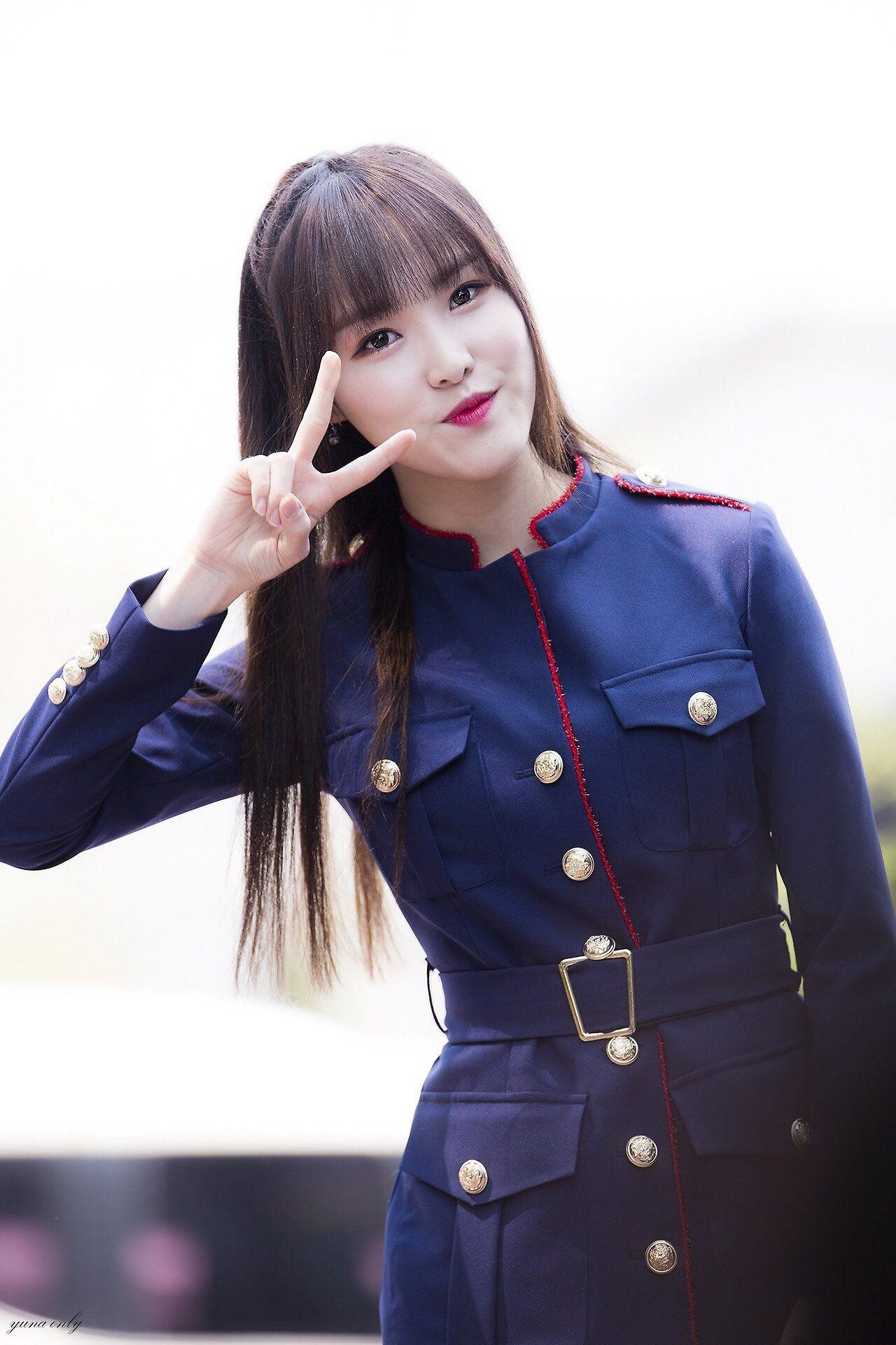 GFriend, yuju, Striking wallpapers, Inspiring visuals, 1280x1920 HD Phone