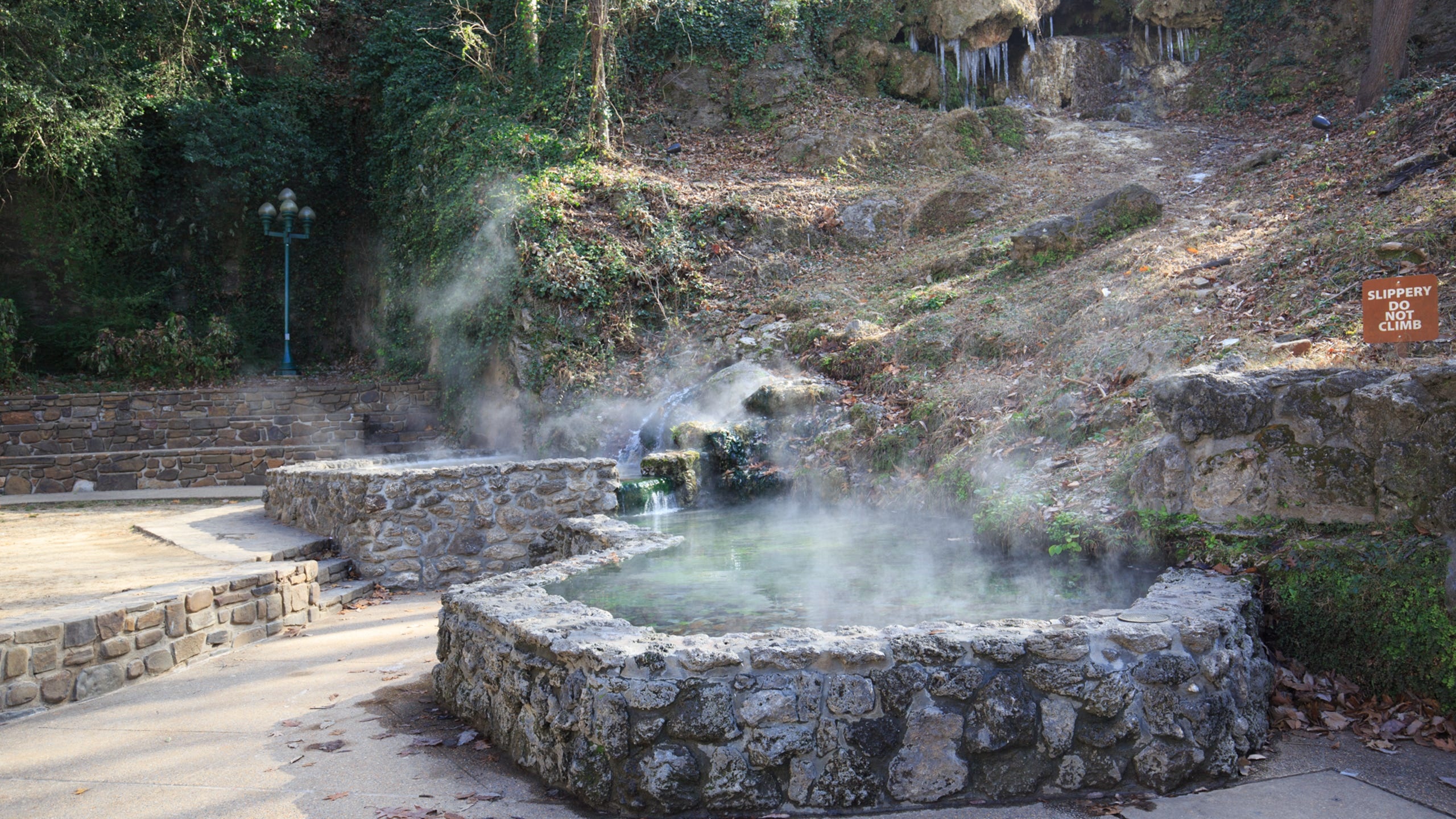 Hot Springs National Park, Wallpapers, John Simpson, 2560x1440 HD Desktop