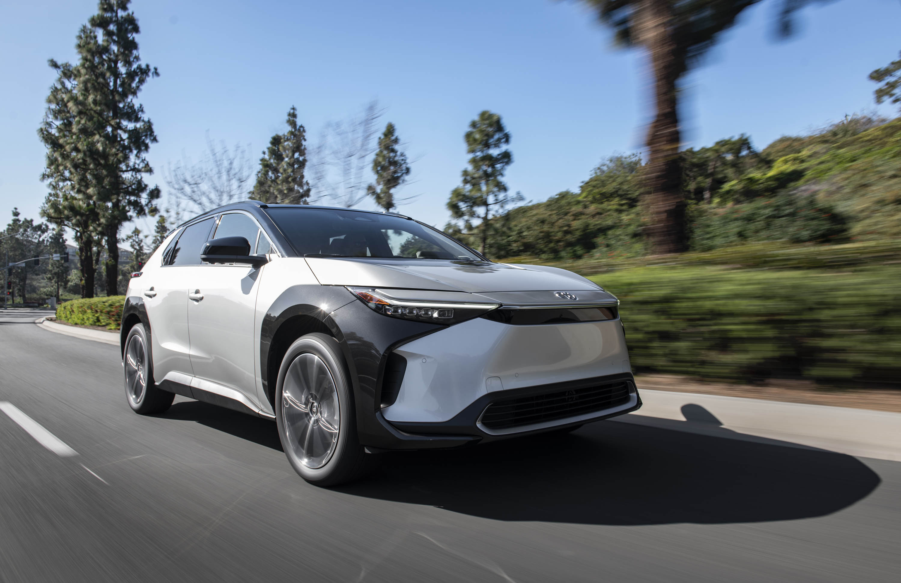 Toyota bZ4X, Cutting-edge technology, High-resolution visuals, Car enthusiasts' delight, 3000x1950 HD Desktop