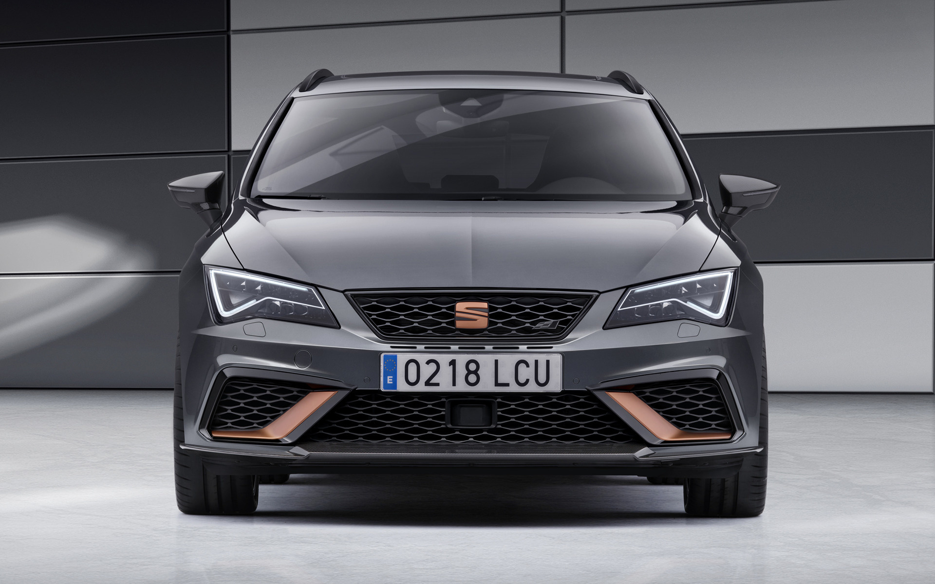 2018 Seat Leon ST Cupra R, Top-tier performance, Exquisite design, High-definition imagery, 1920x1200 HD Desktop