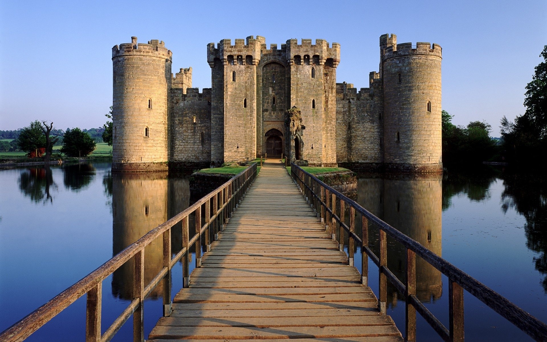 Sub gallery, Torinogt, Bodiam Castle, 1920x1200 HD Desktop