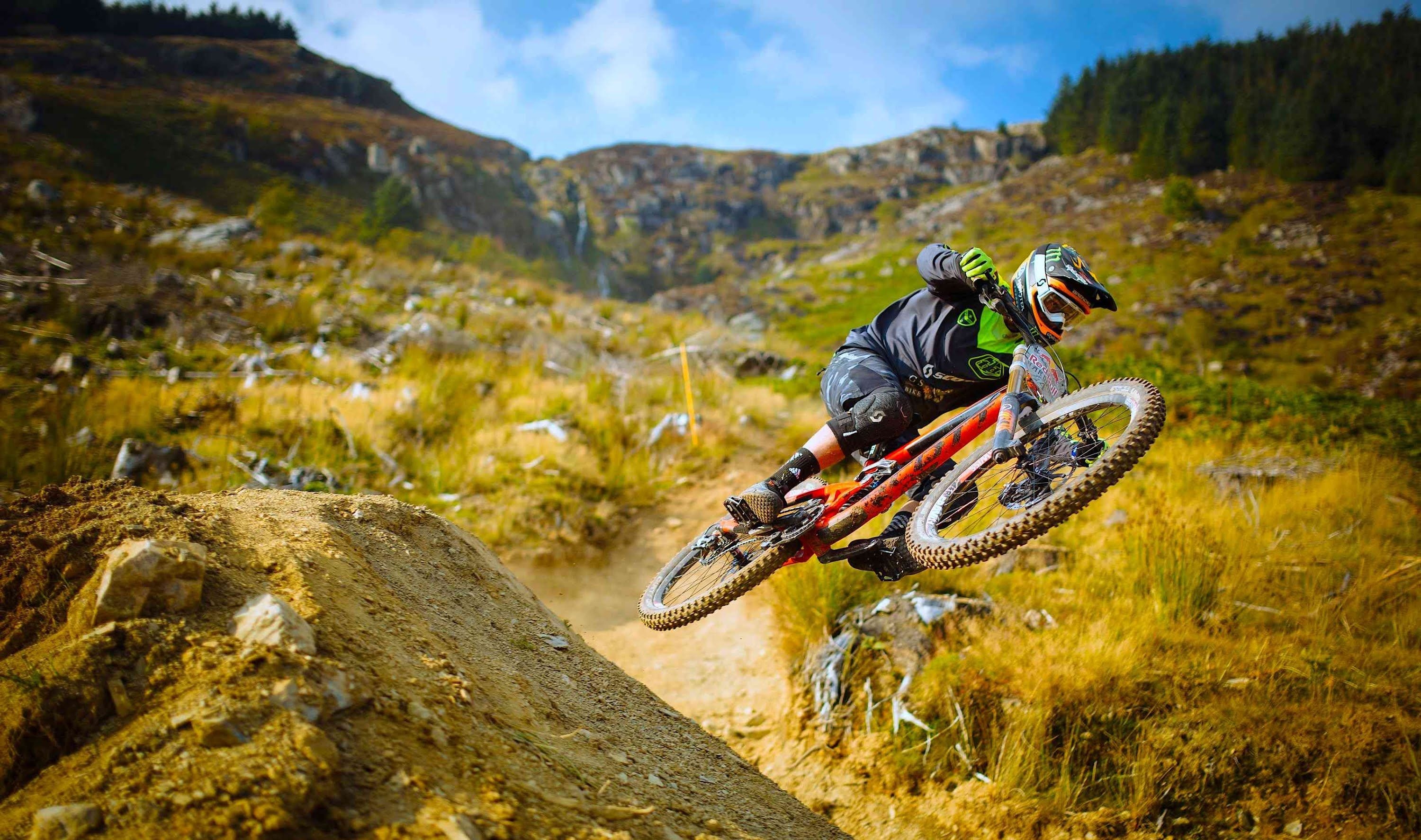 Scott Sports, Bicycle, Downhill mountain bike, Red Bull, 3000x1780 HD Desktop