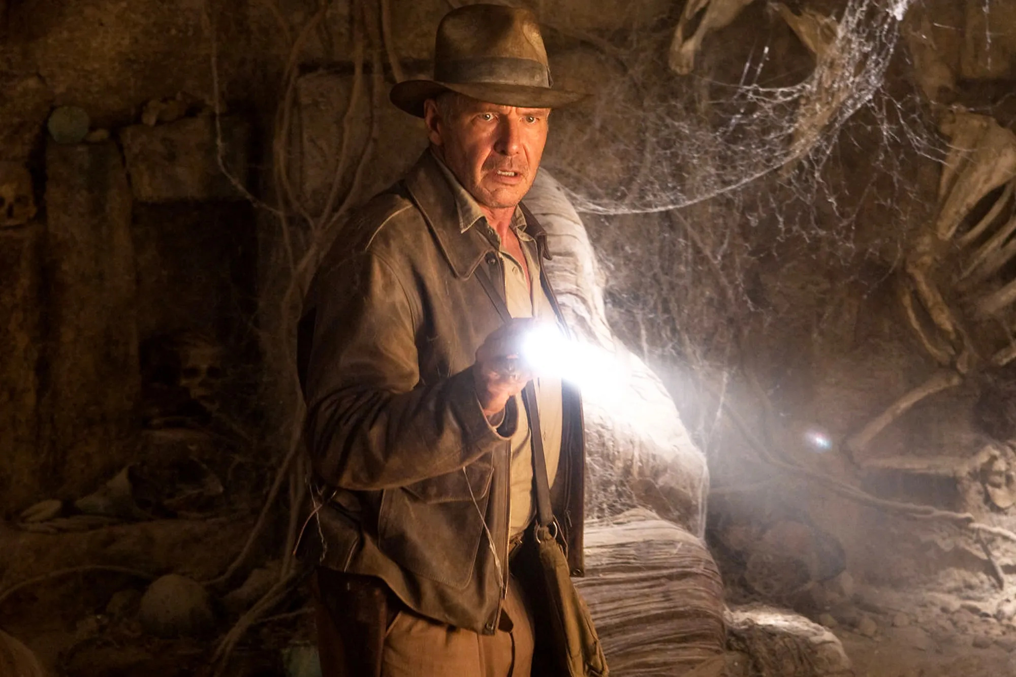 Harrison Ford, Indiana Jones movies, Intrepid adventurer, Iconic character, 2000x1340 HD Desktop
