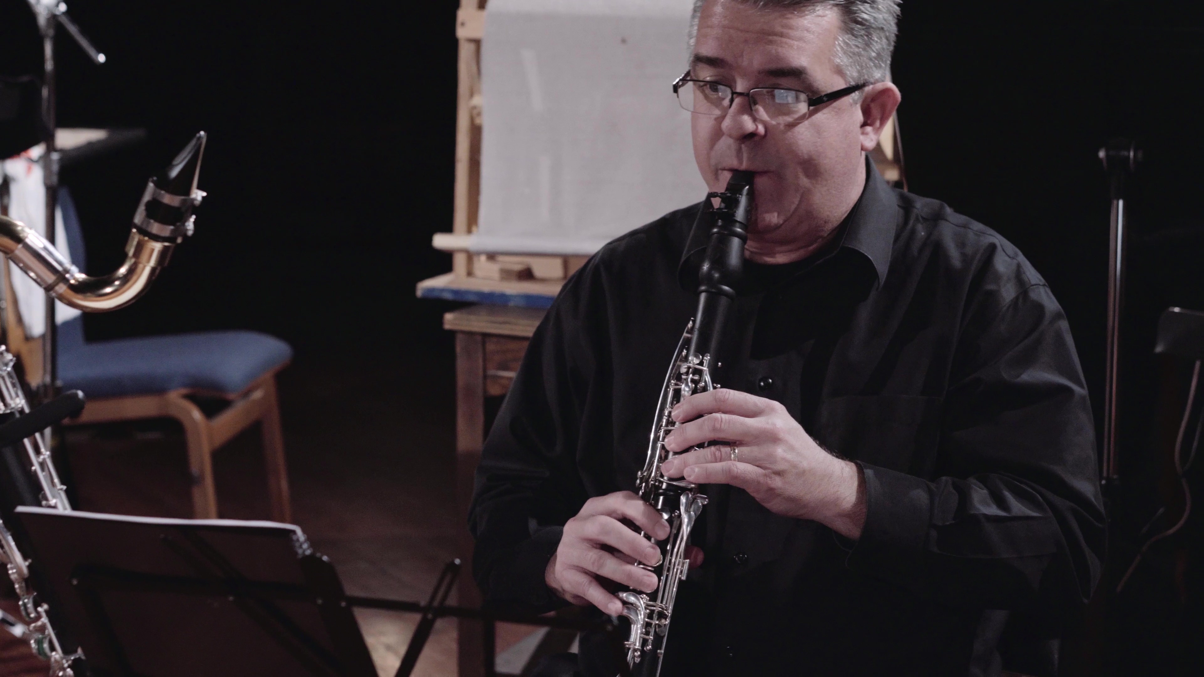 Paul Cigan's clarinet, Jon Deaks composition, Scrooge's musical journey, Emotional performances, 3840x2160 4K Desktop