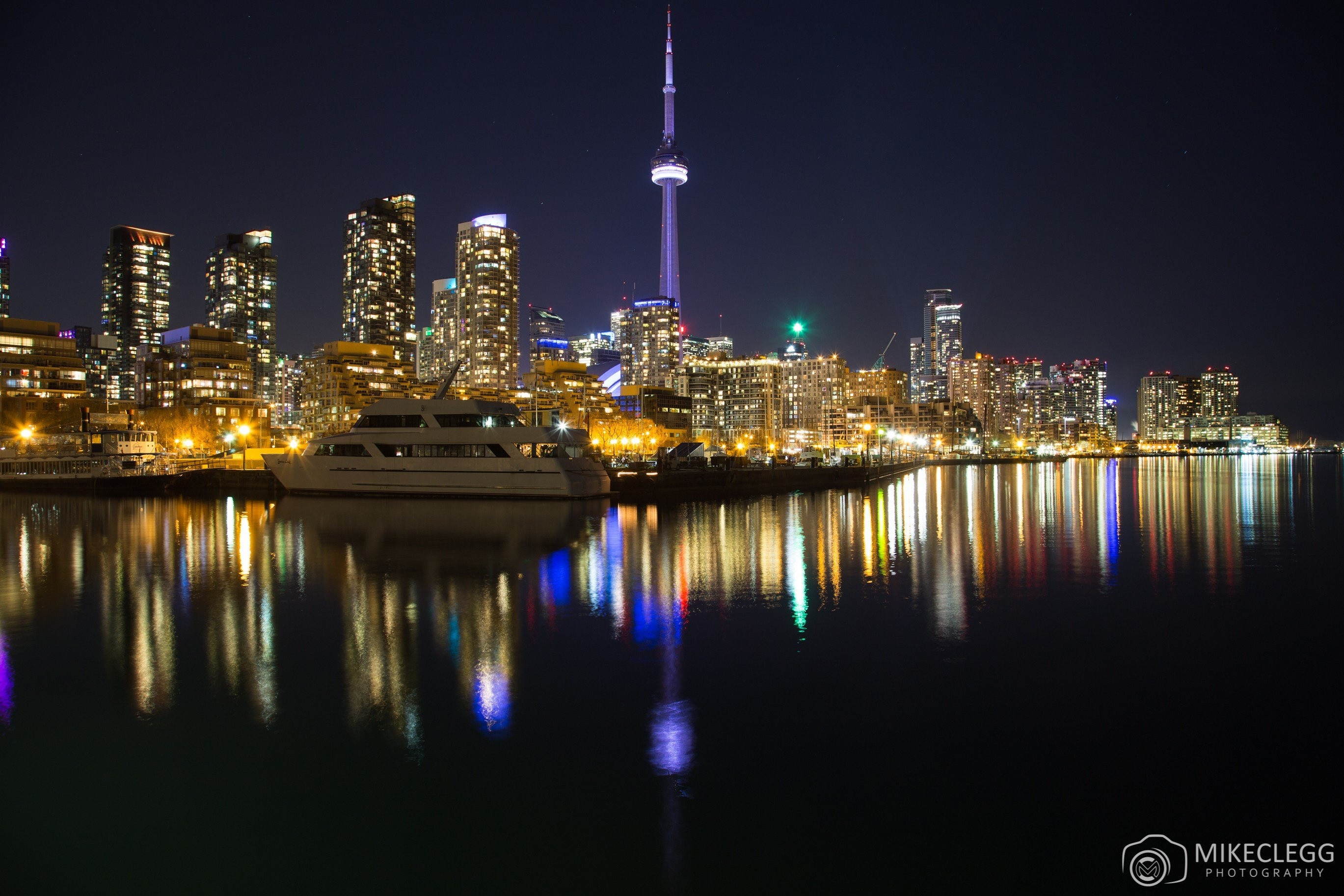 Toronto Skyline, Night photography, City lights, Urban landscapes, 2740x1830 HD Desktop