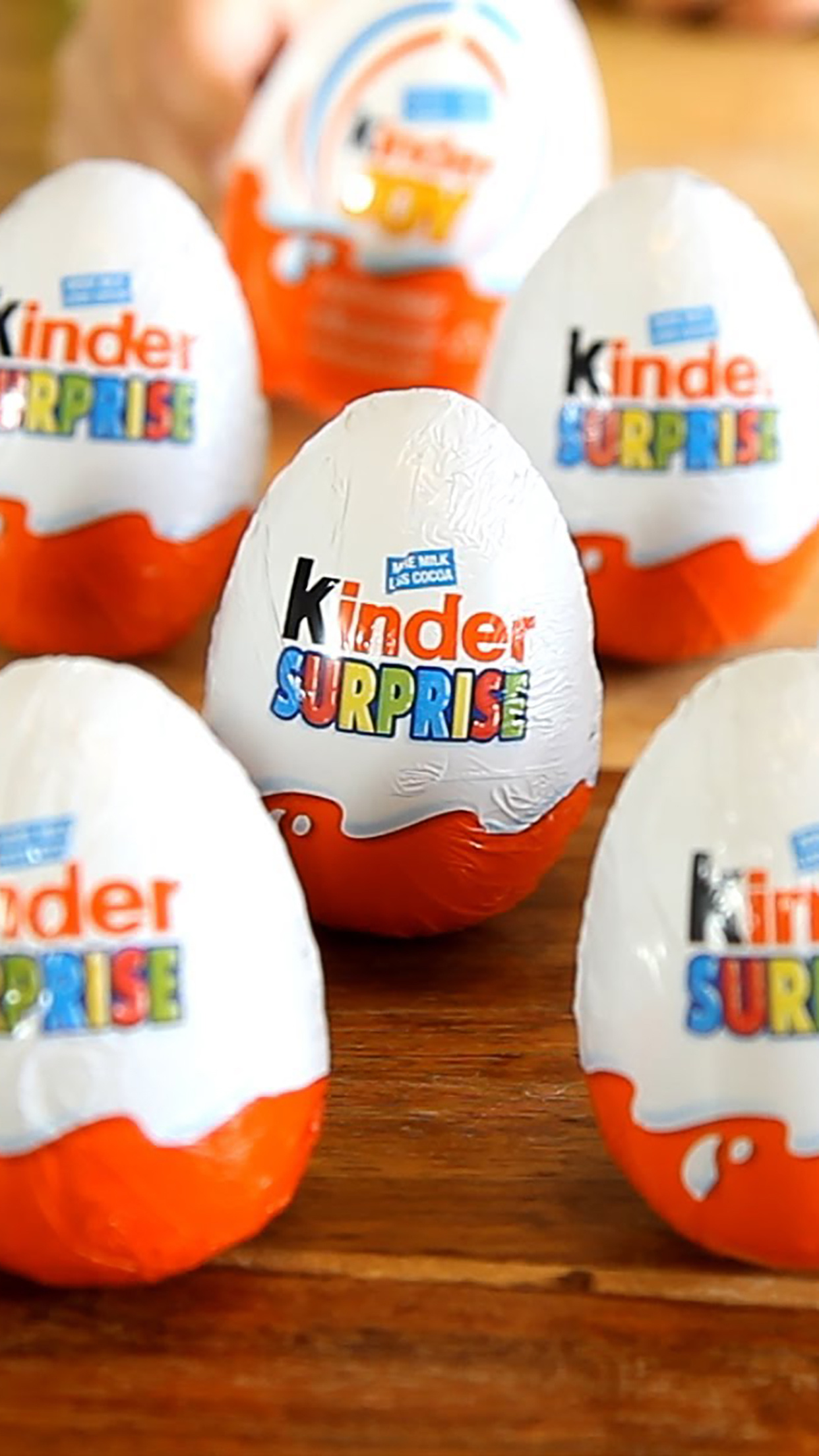 Kinder, Surprise wallpaper, iPhone 11 Pro Max, Free download, 1250x2210 HD Phone