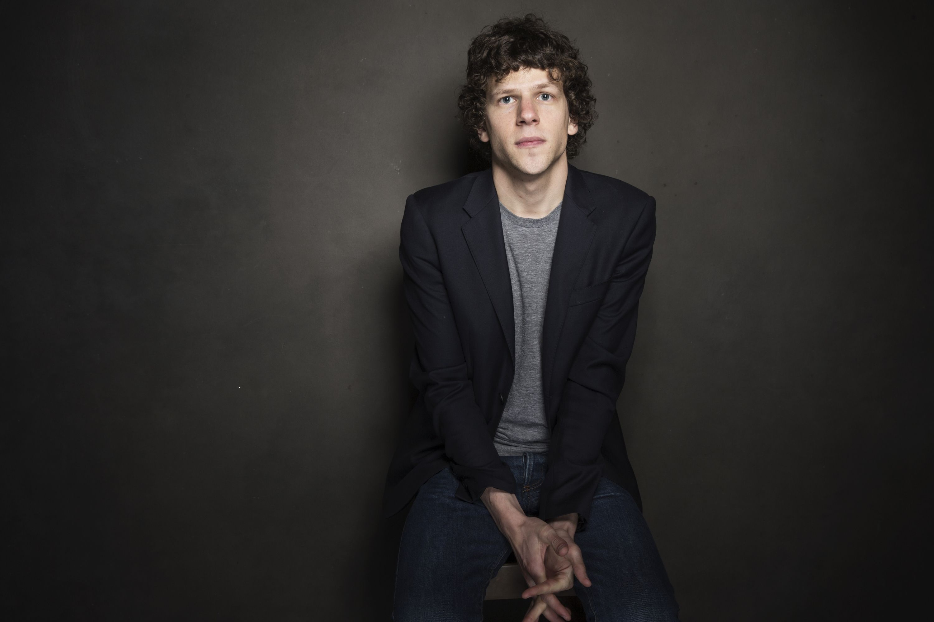 Jesse Eisenberg, Intense portrayals, Diverse filmography, Memorable characters, 3000x2000 HD Desktop