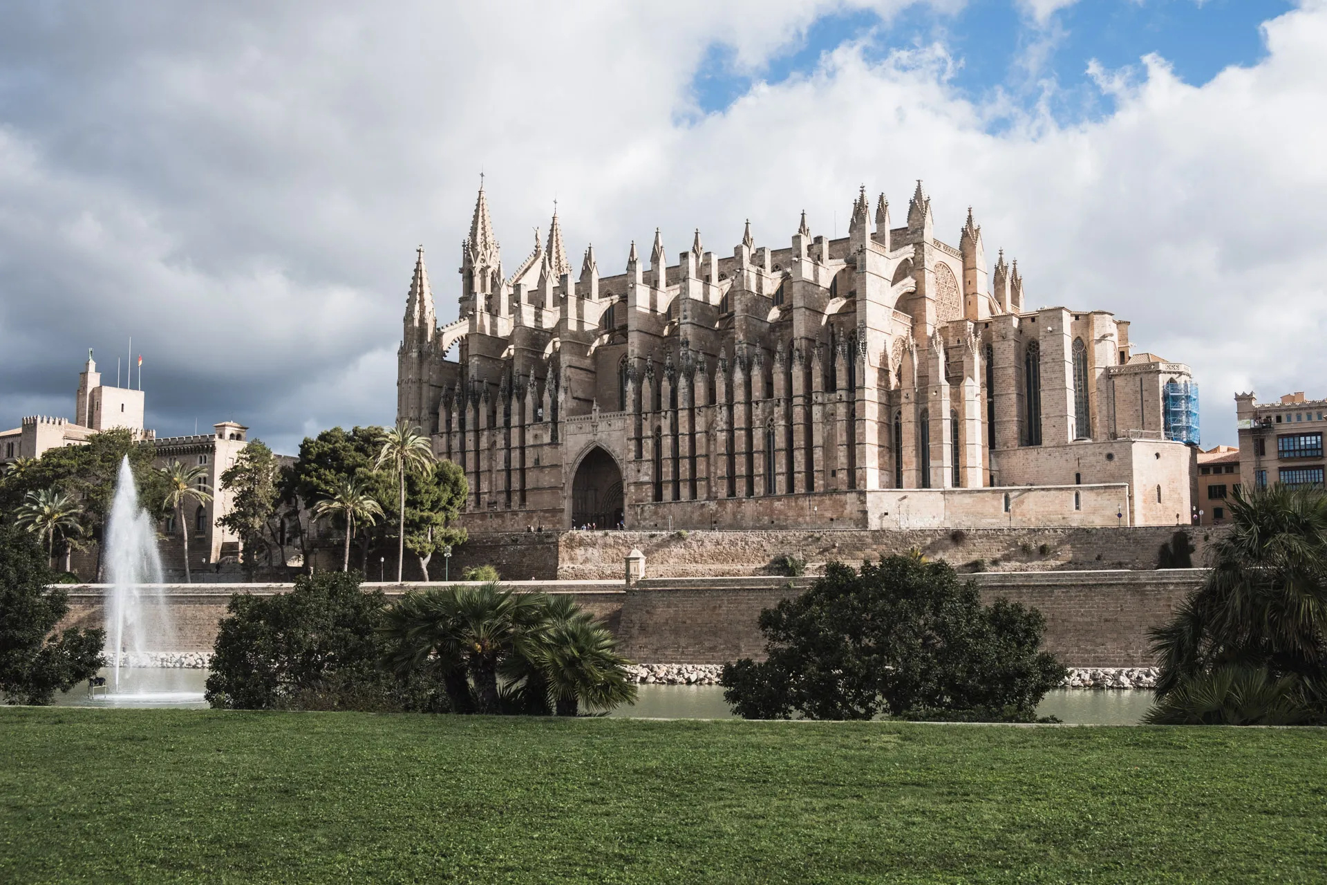 Visit Mallorca in 3 days, Belgian and French guide, 1920x1280 HD Desktop