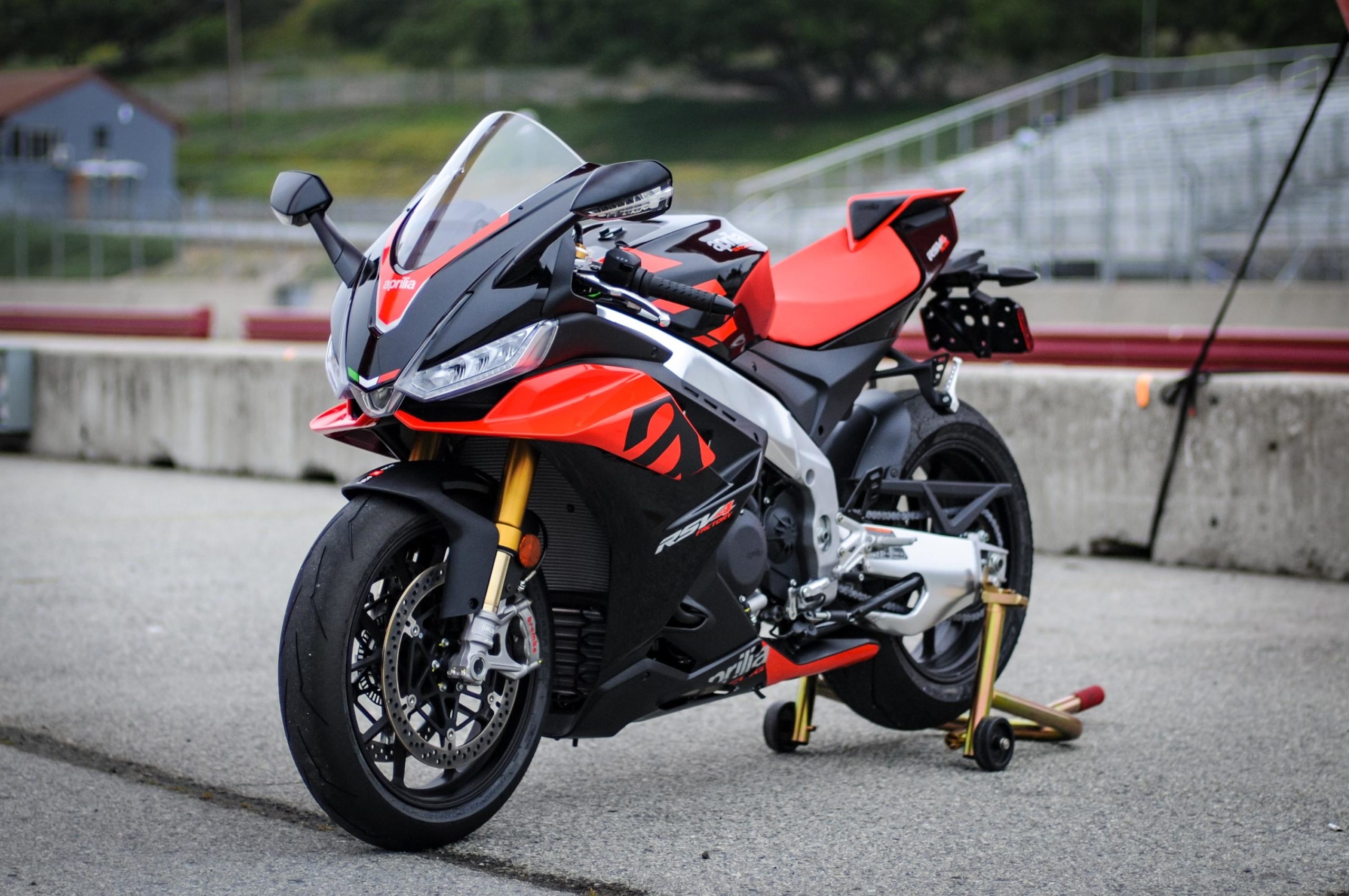 Aprilia RSV4, 2021 factory edition, Asphalt and rubber, Auto power, 2560x1710 HD Desktop