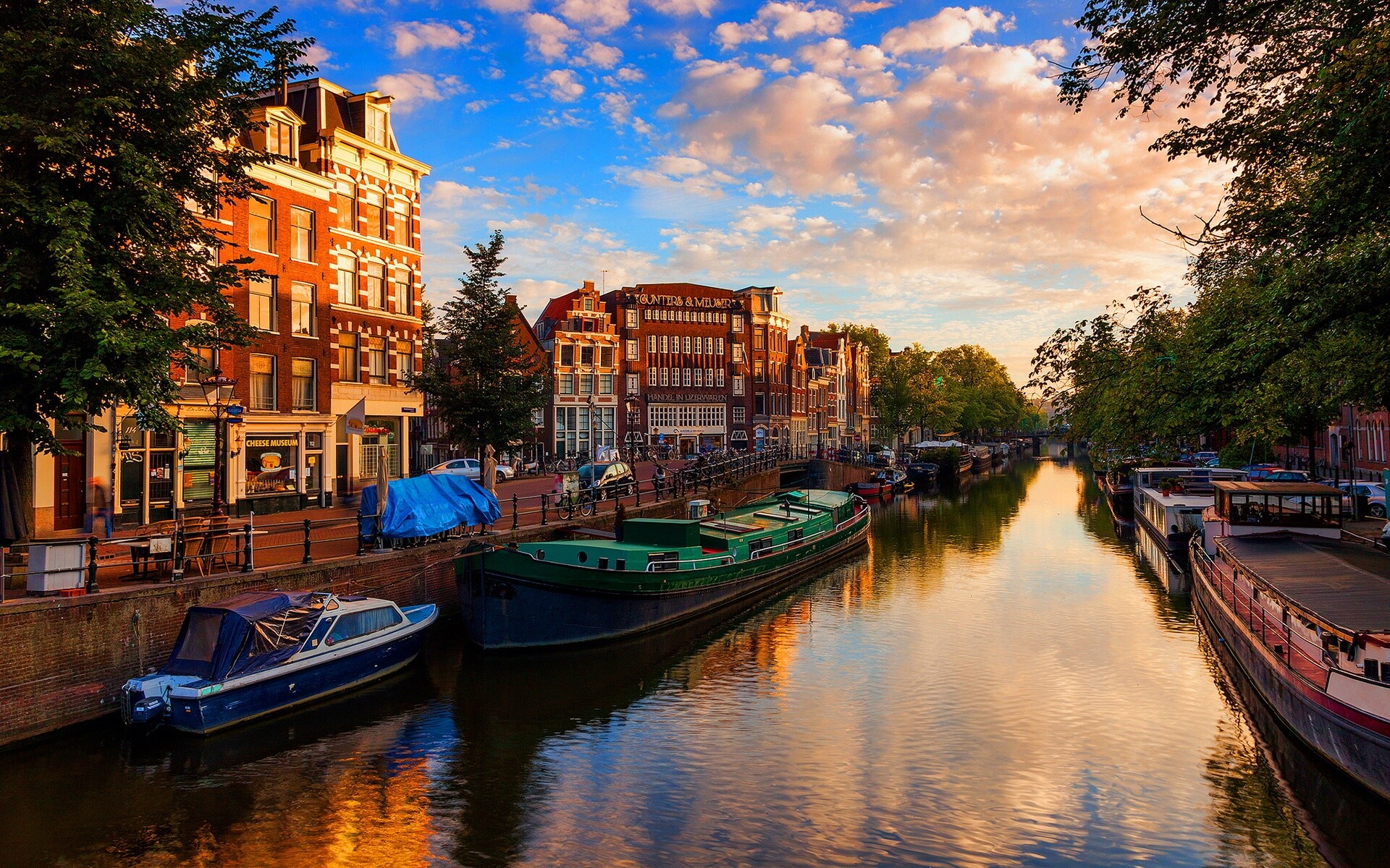 Amsterdam wallpaper, High-resolution images, Dutch cityscape, City of canals, 1920x1200 HD Desktop