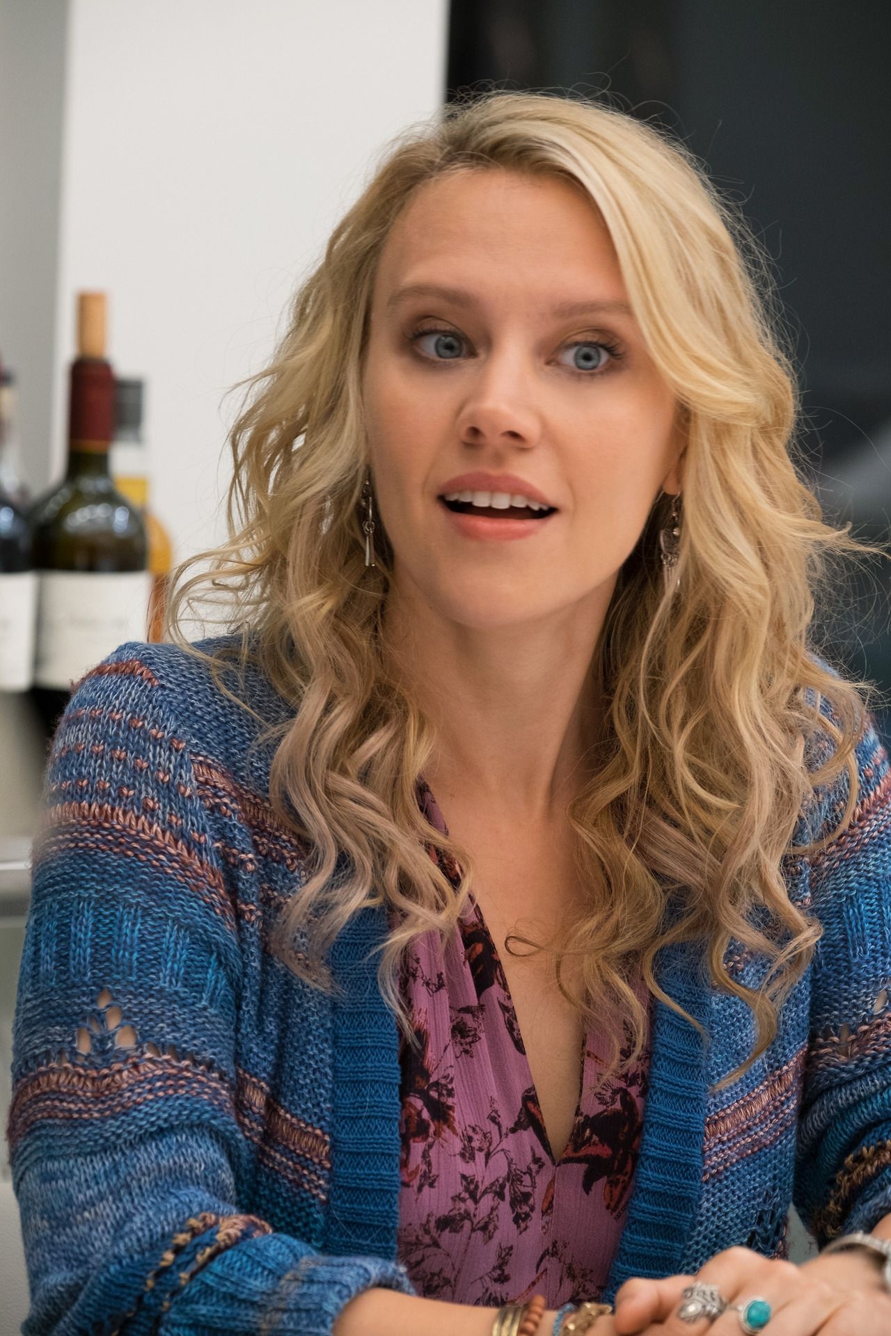 Kate McKinnon, Most beautiful people, 1280x1920 HD Phone