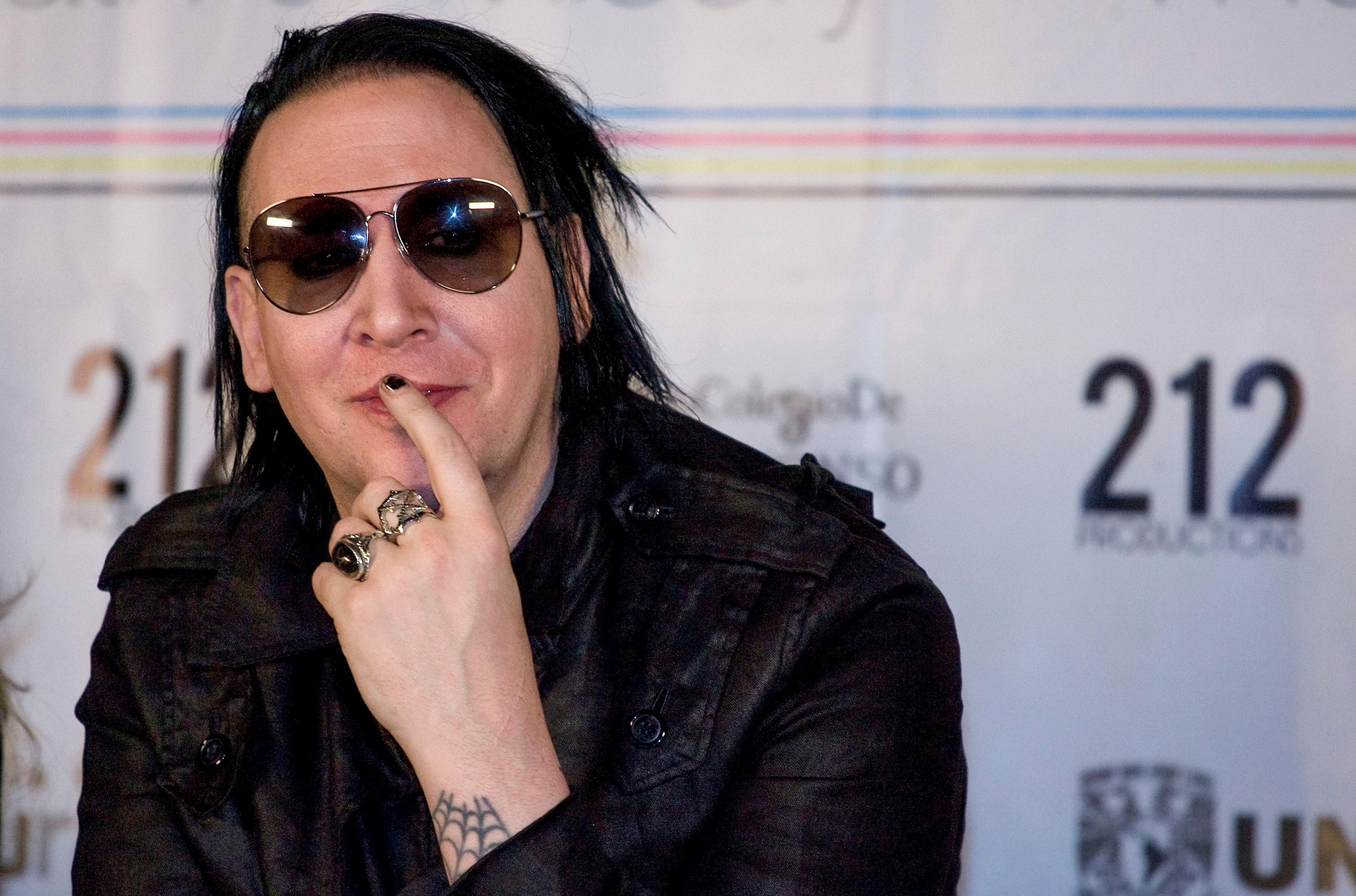 Arrest warrant for Marilyn Manson, Controversial incident, Filmed assault, Legal consequences, 3080x2030 HD Desktop