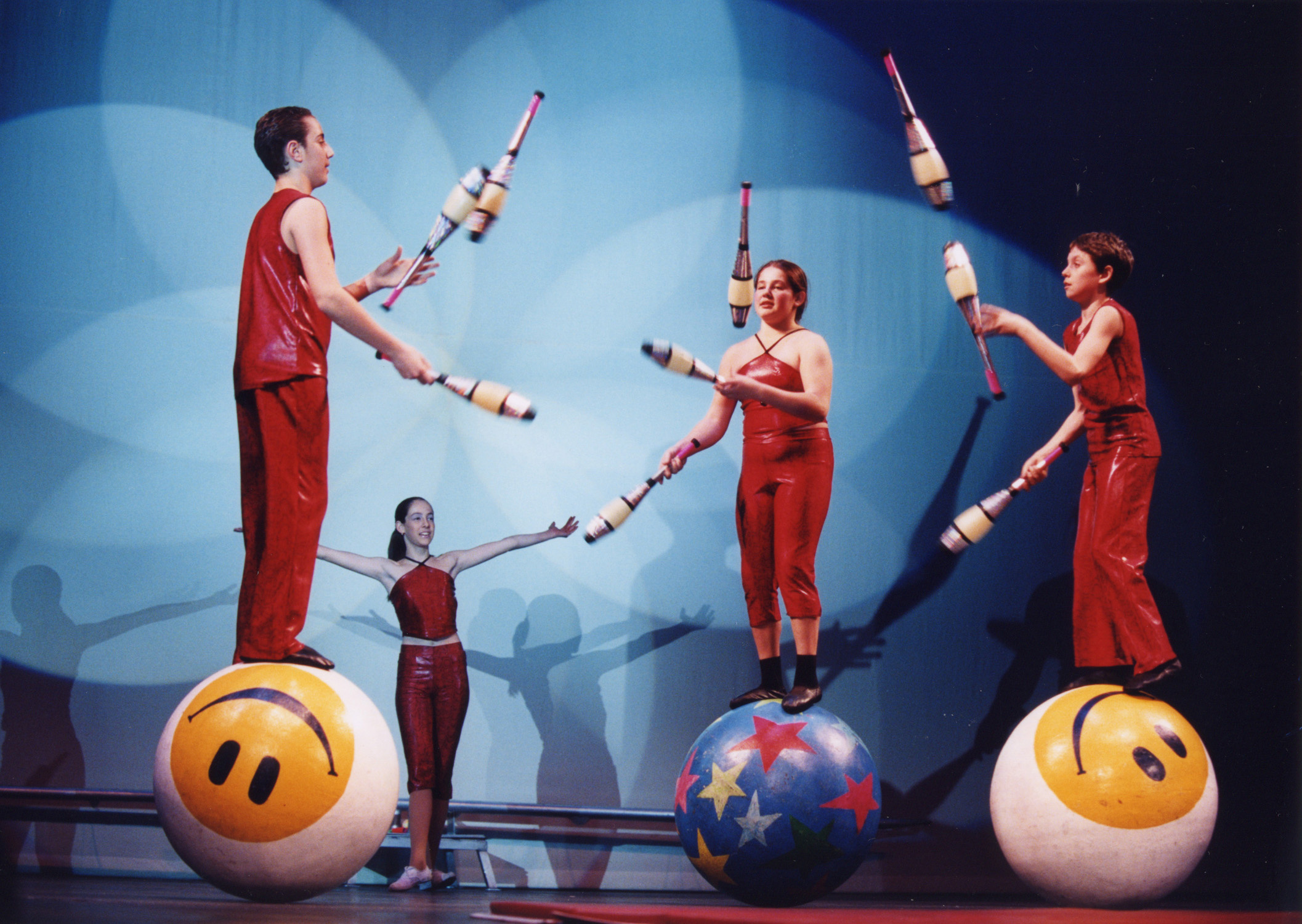 Juggling, Nspa songs, Streets blog, Juggling facts, 2120x1500 HD Desktop