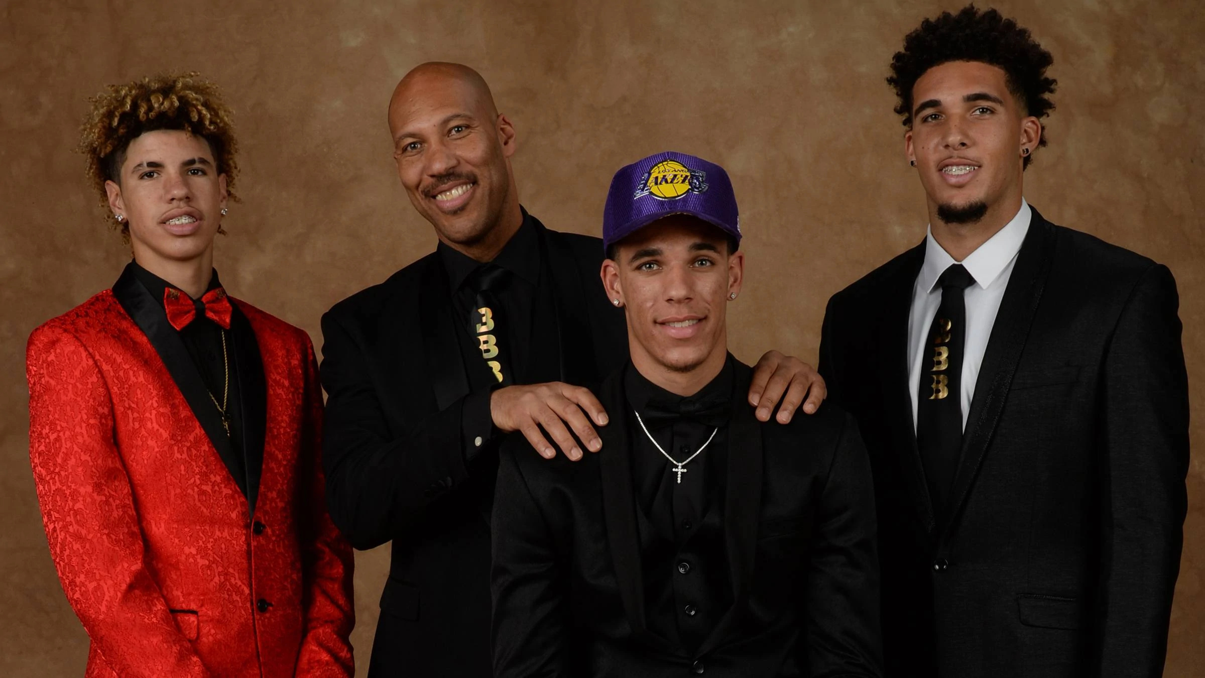 Family, Lonzo Ball Wallpaper, 2400x1350 HD Desktop