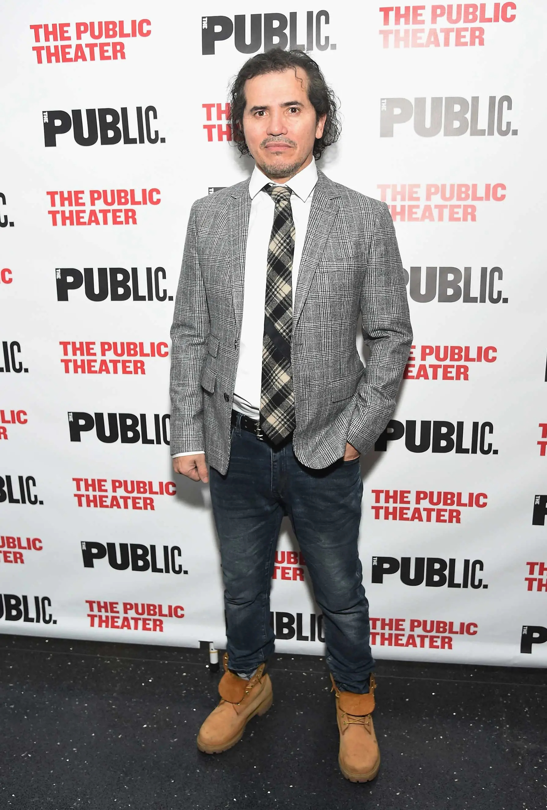 John Leguizamo, Latin history for morons, Theatrical storytelling, Educational comedy, 1790x2650 HD Phone