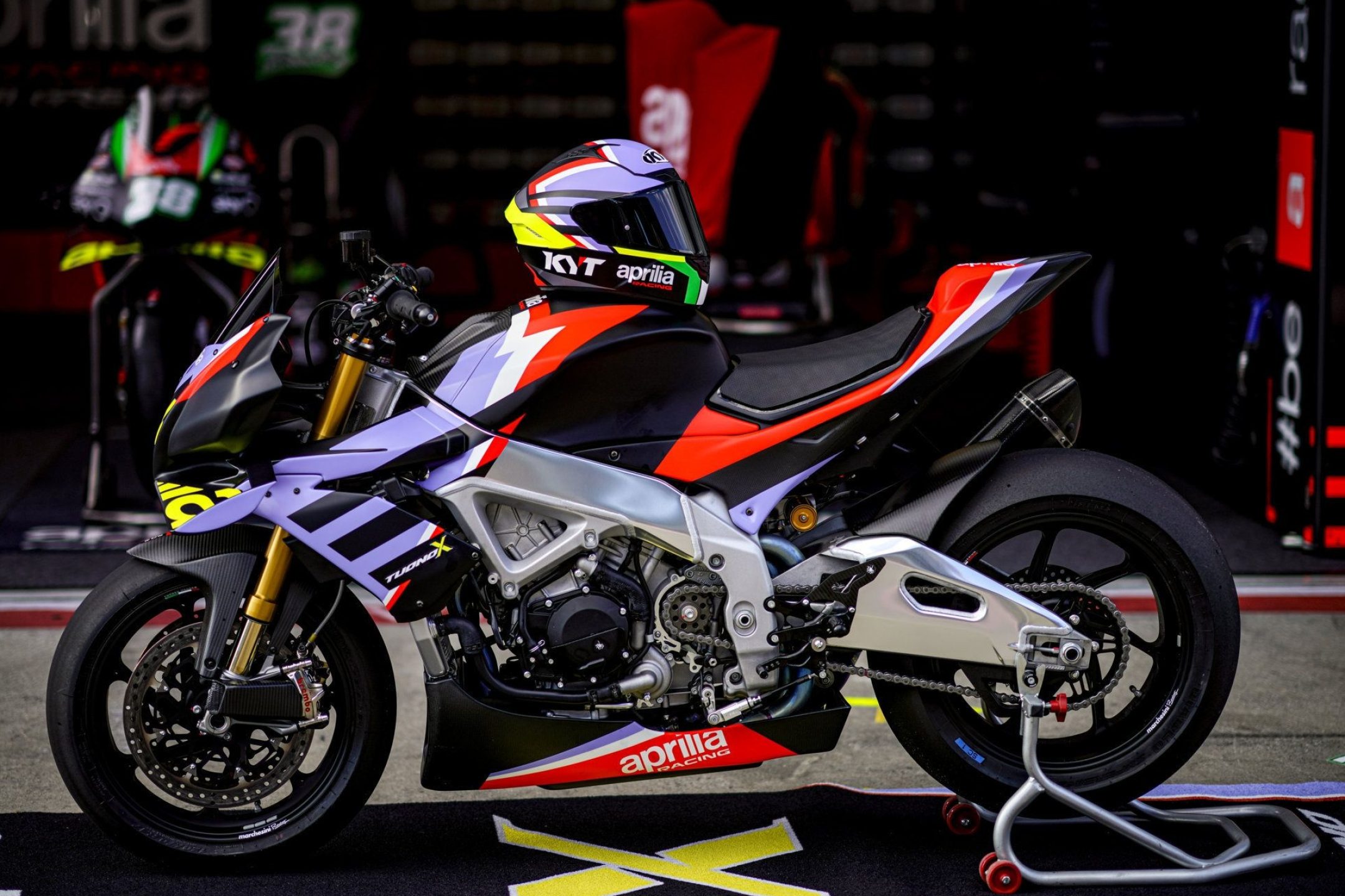 Aprilia Tuono V4, Limited edition, Track only, 2160x1440 HD Desktop