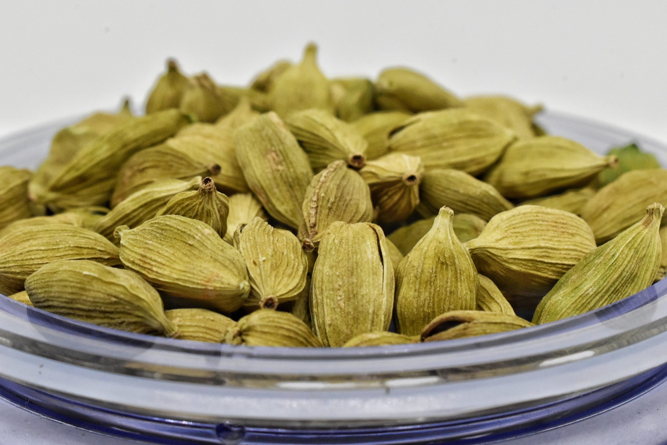 Cardamom image, Free picture, Aromatic spice, Visual inspiration, 2560x1710 HD Desktop