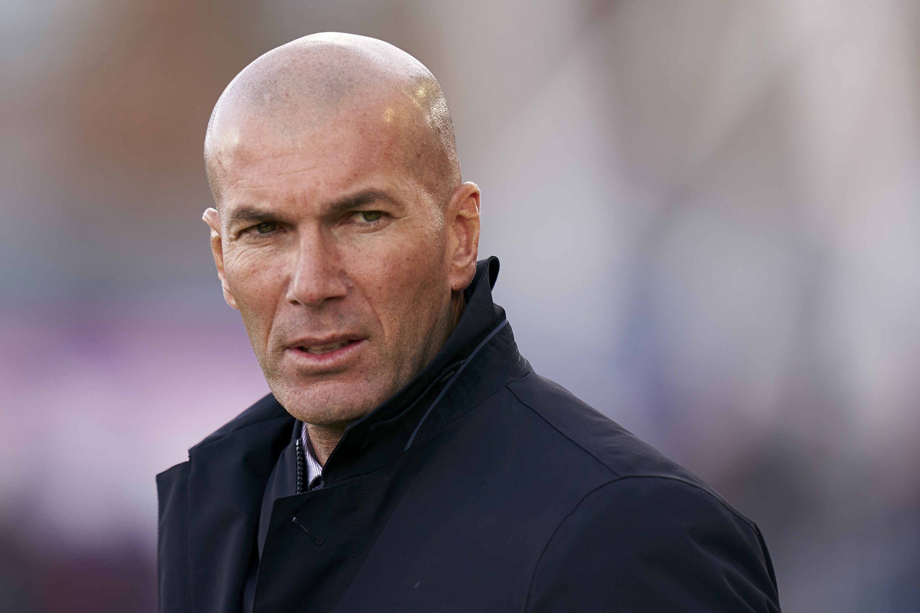 Zinedine Zidane, Dark navy collared jacket, Blurred outdoor background, HD Desktop wallpaper