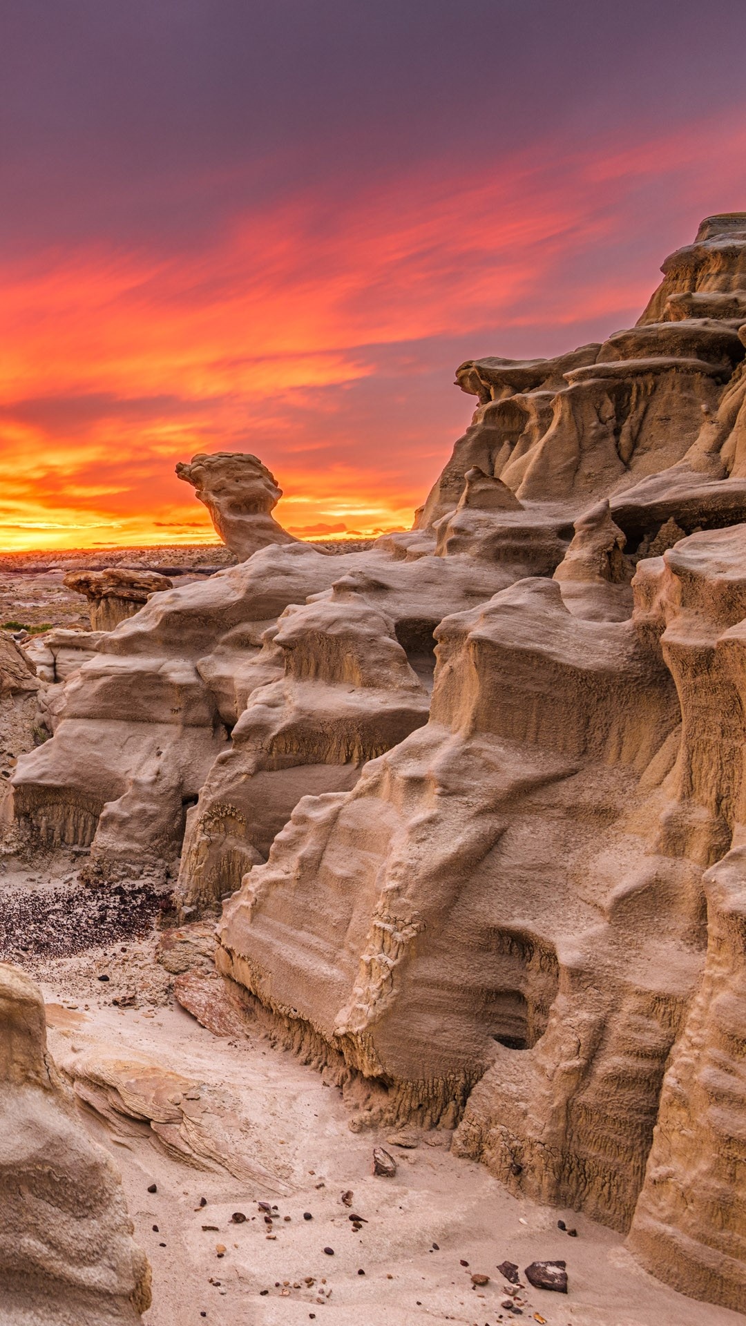 Bisti Badlands, Alien Throne rock, Sunset enchantment, Wilderness wonders, 1080x1920 Full HD Phone